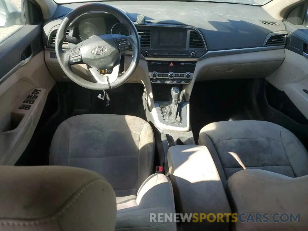 8 Photograph of a damaged car 5NPD74LFXLH609852 HYUNDAI ELANTRA 2020