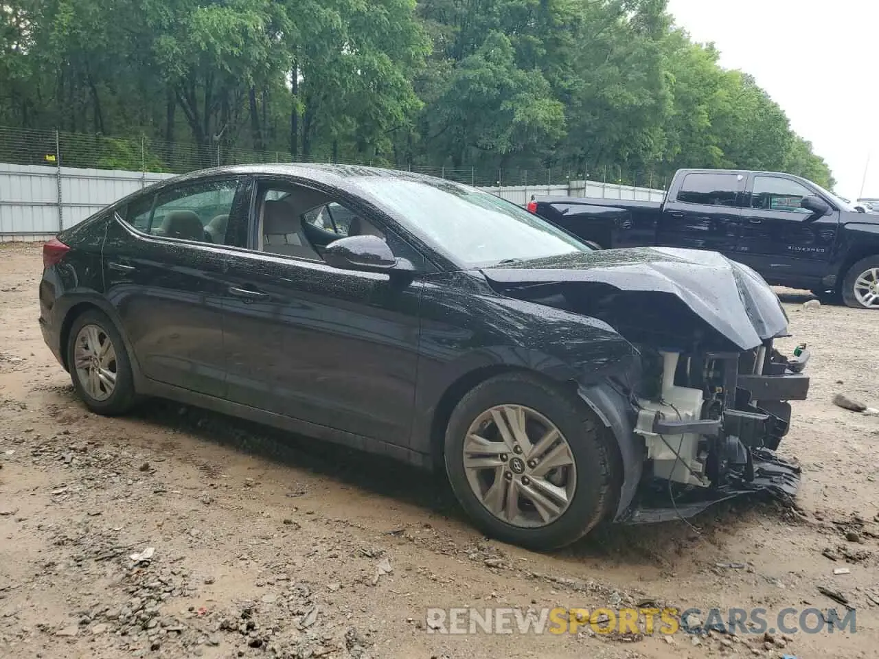 4 Photograph of a damaged car 5NPD84LF0LH499603 HYUNDAI ELANTRA 2020