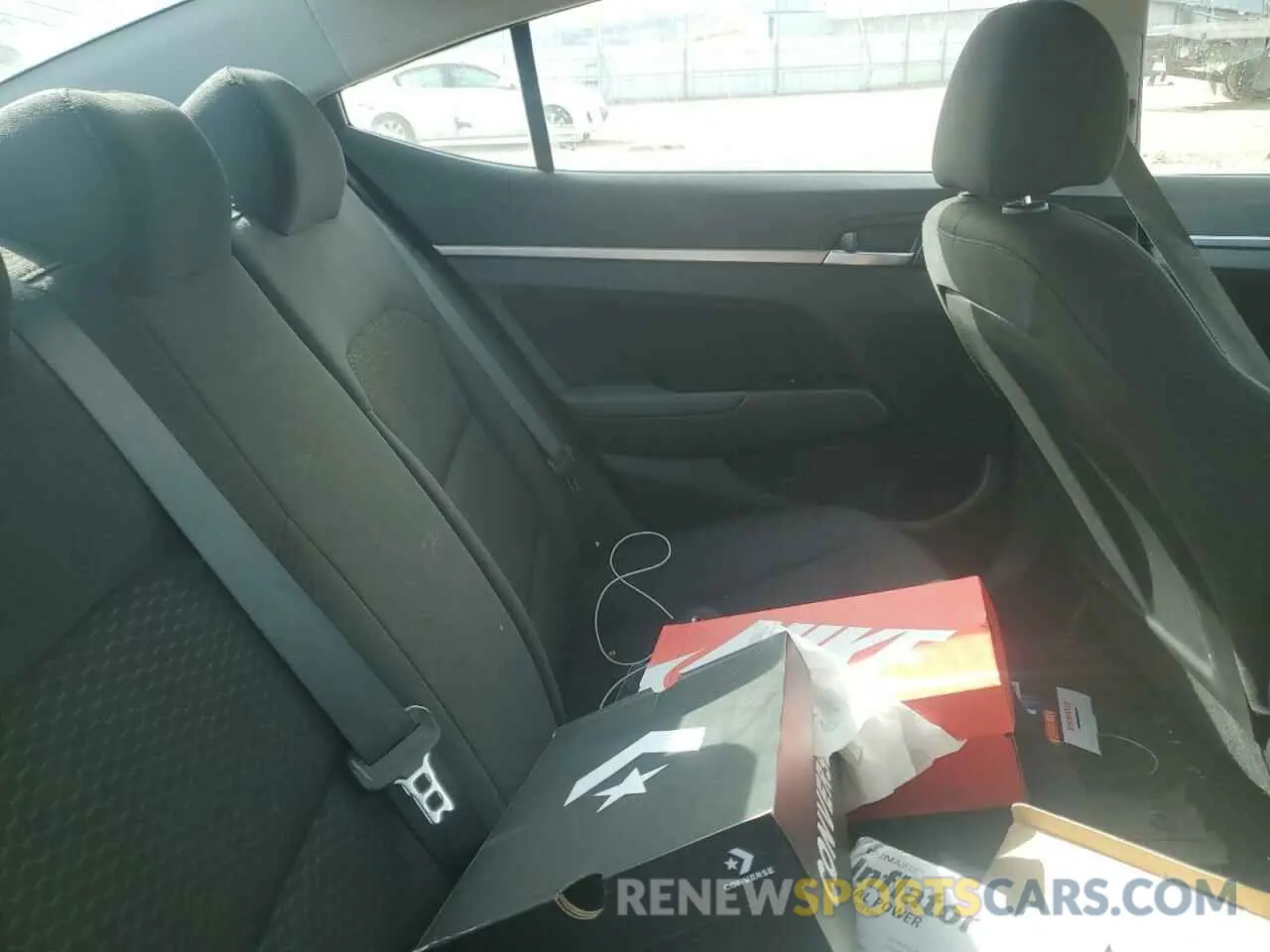 10 Photograph of a damaged car 5NPD84LF0LH515086 HYUNDAI ELANTRA 2020