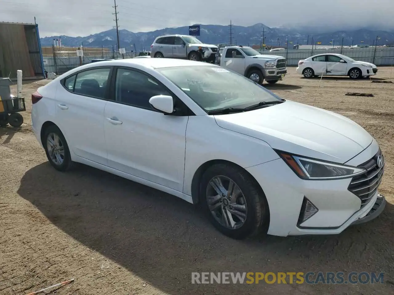 4 Photograph of a damaged car 5NPD84LF0LH515086 HYUNDAI ELANTRA 2020