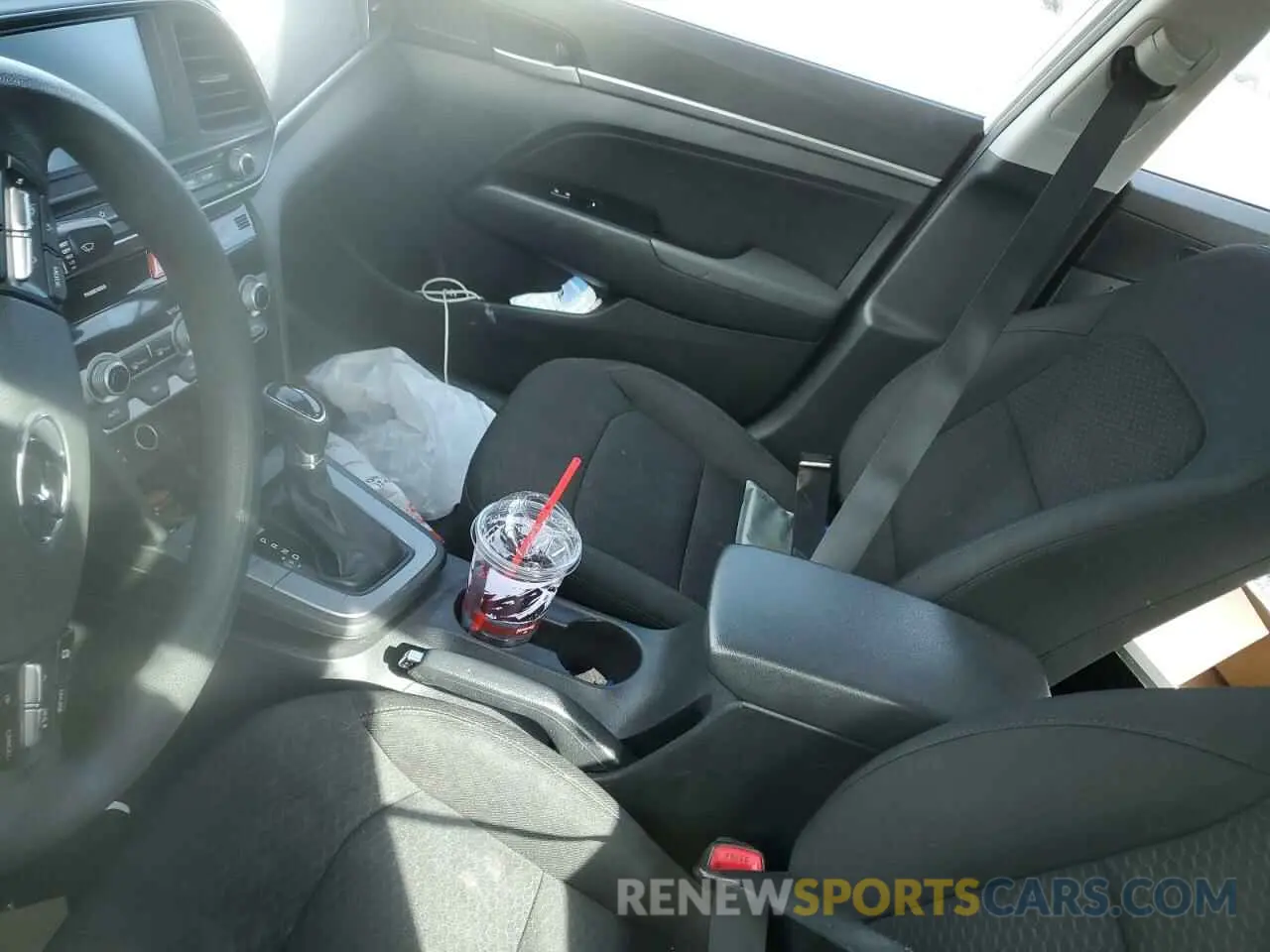 8 Photograph of a damaged car 5NPD84LF0LH515086 HYUNDAI ELANTRA 2020