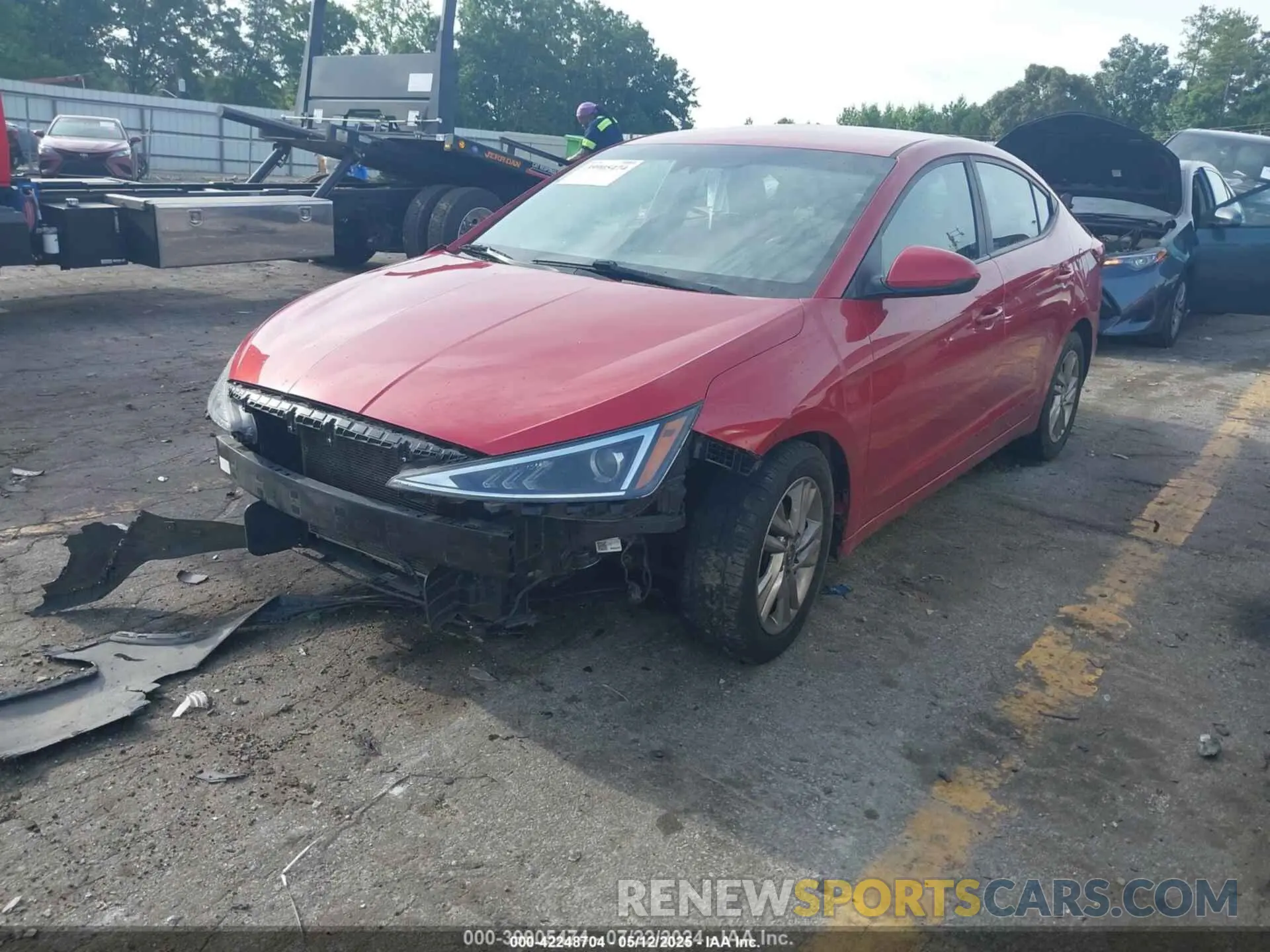2 Photograph of a damaged car 5NPD84LF0LH524709 HYUNDAI ELANTRA 2020