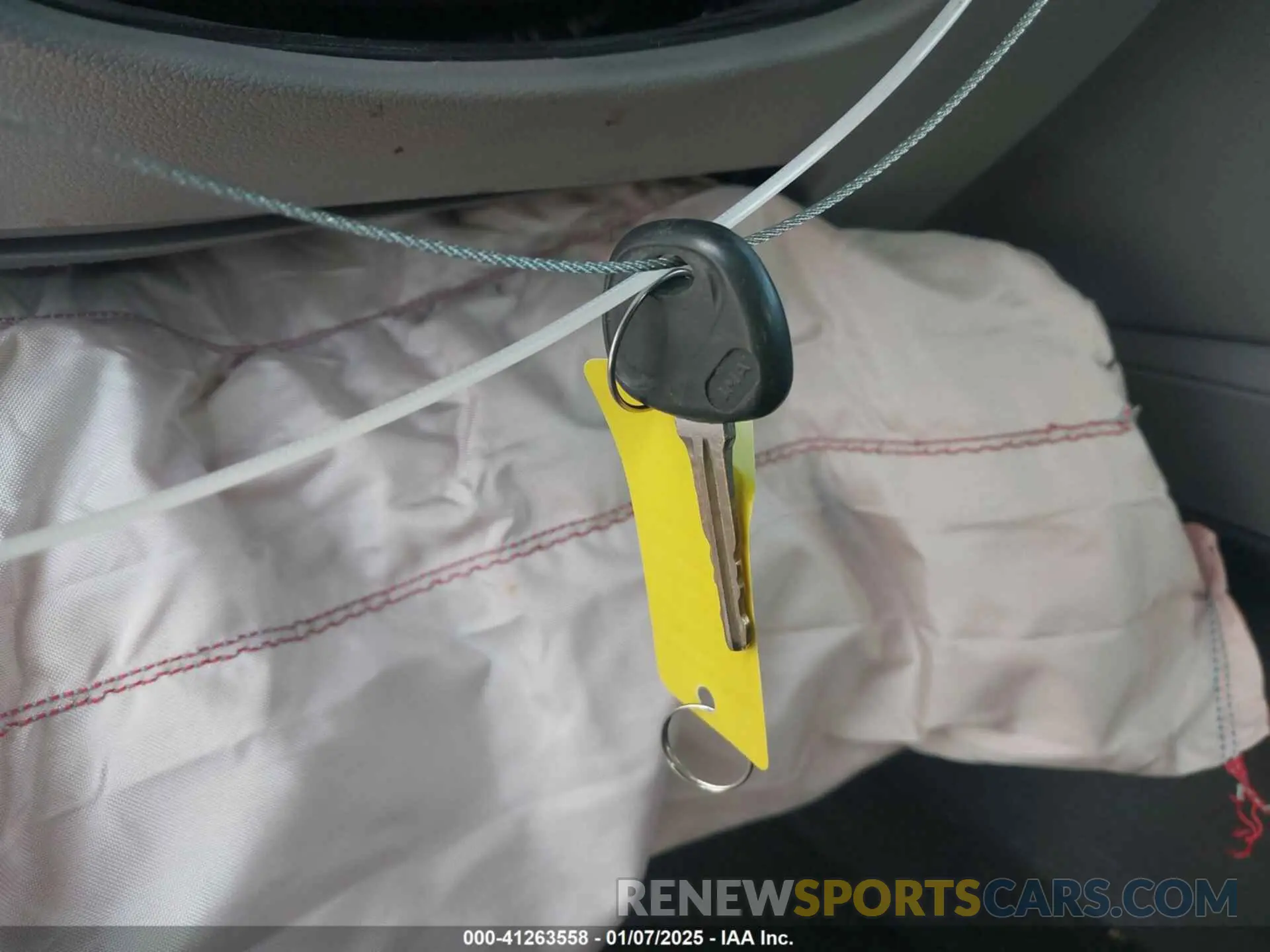 11 Photograph of a damaged car 5NPD84LF0LH527528 HYUNDAI ELANTRA 2020