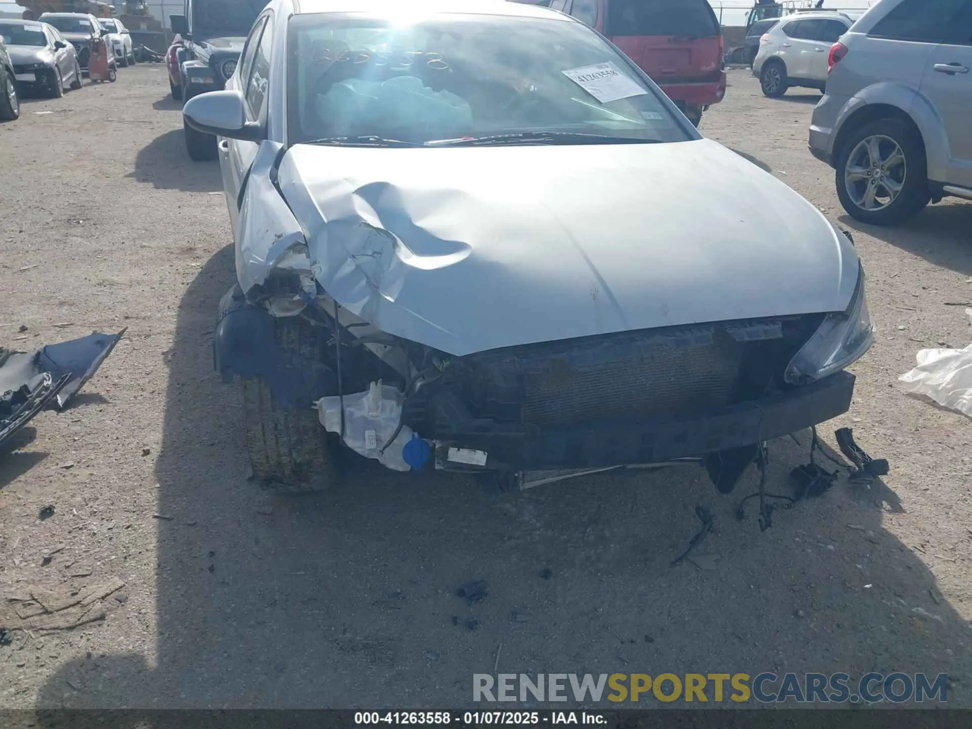 6 Photograph of a damaged car 5NPD84LF0LH527528 HYUNDAI ELANTRA 2020