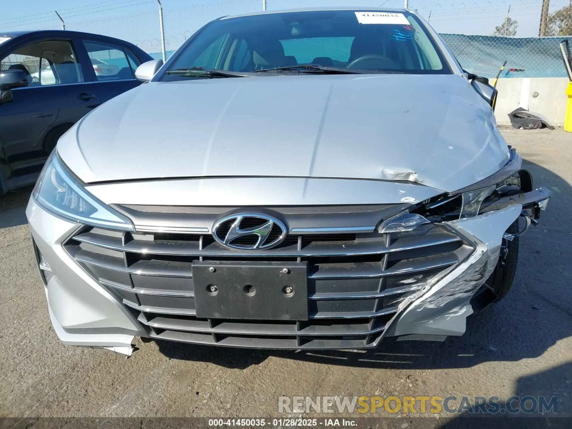 12 Photograph of a damaged car 5NPD84LF0LH532695 HYUNDAI ELANTRA 2020