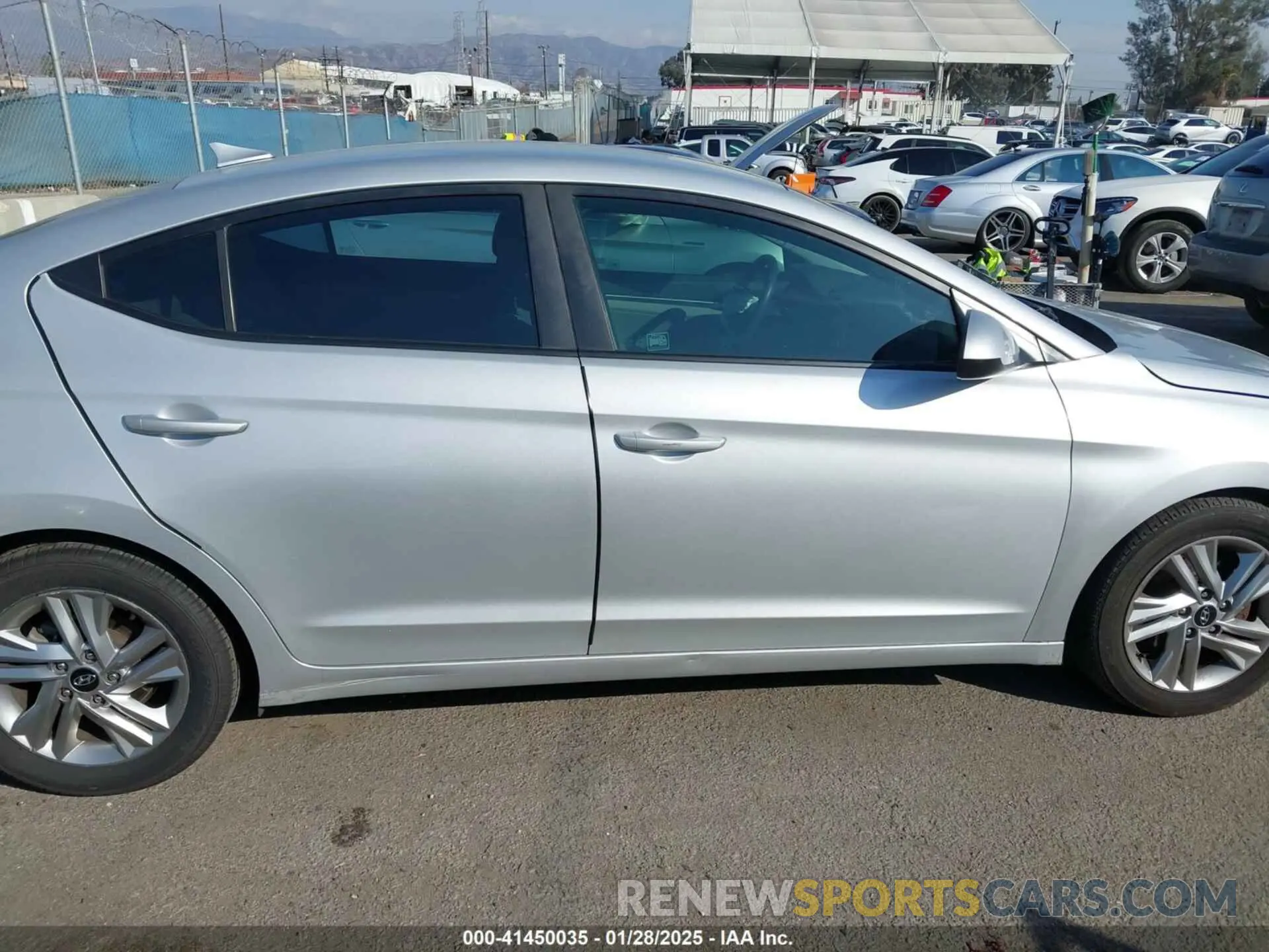 13 Photograph of a damaged car 5NPD84LF0LH532695 HYUNDAI ELANTRA 2020
