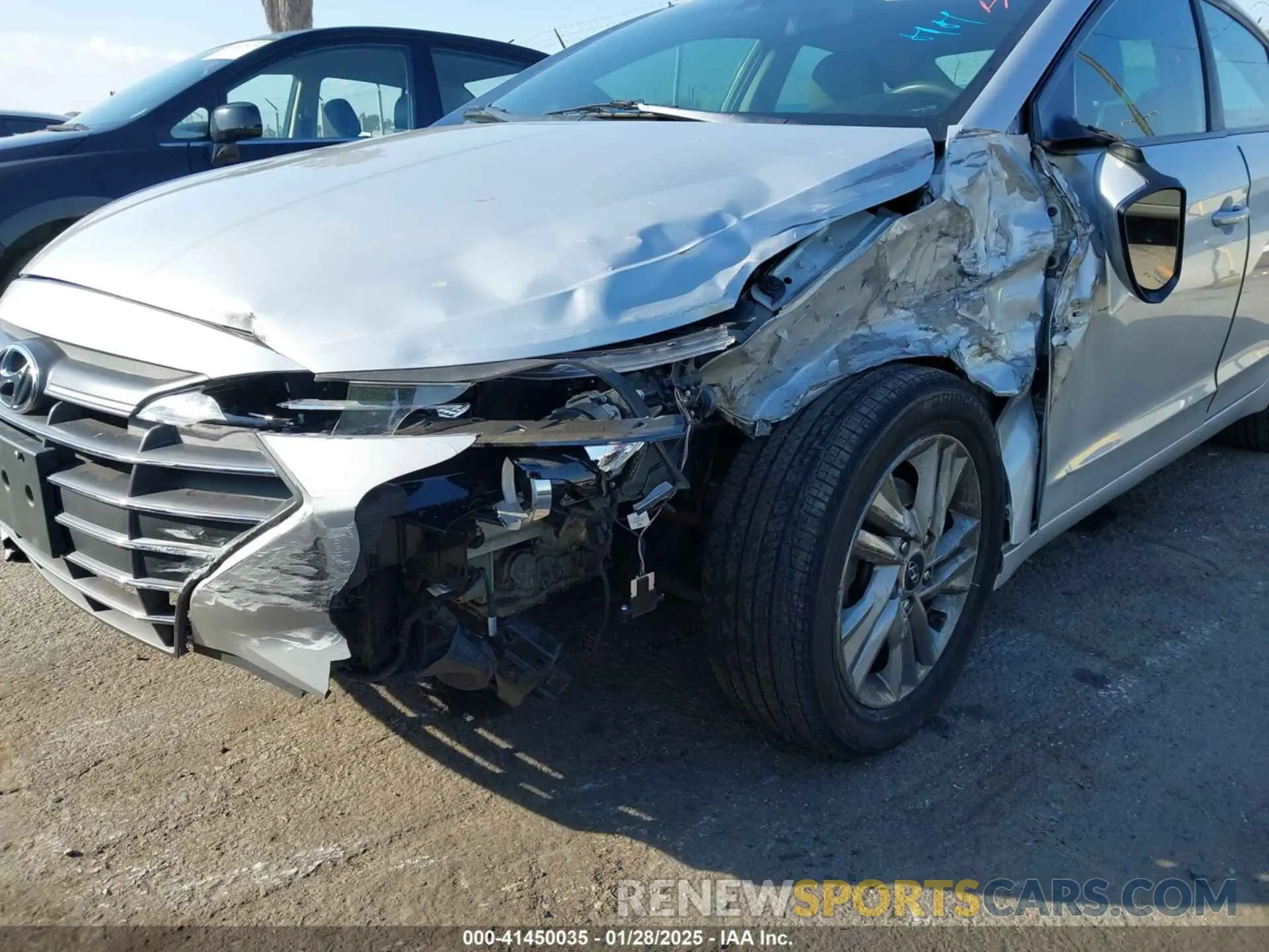 6 Photograph of a damaged car 5NPD84LF0LH532695 HYUNDAI ELANTRA 2020