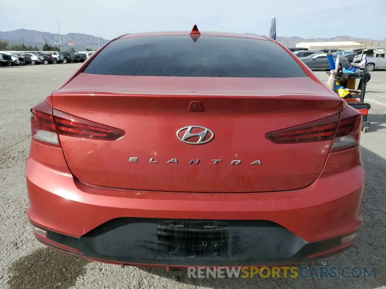 6 Photograph of a damaged car 5NPD84LF0LH533426 HYUNDAI ELANTRA 2020