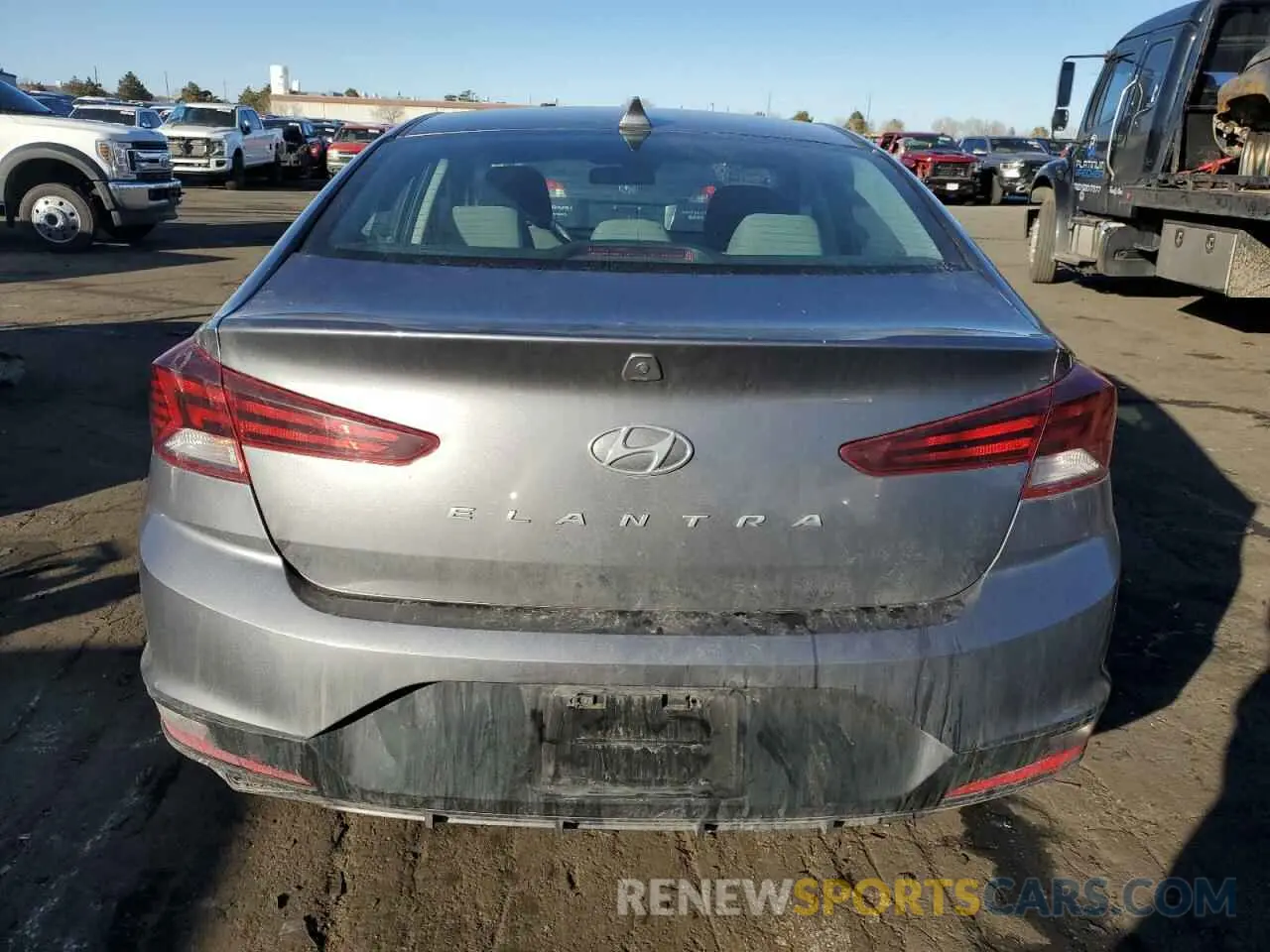 6 Photograph of a damaged car 5NPD84LF0LH540134 HYUNDAI ELANTRA 2020