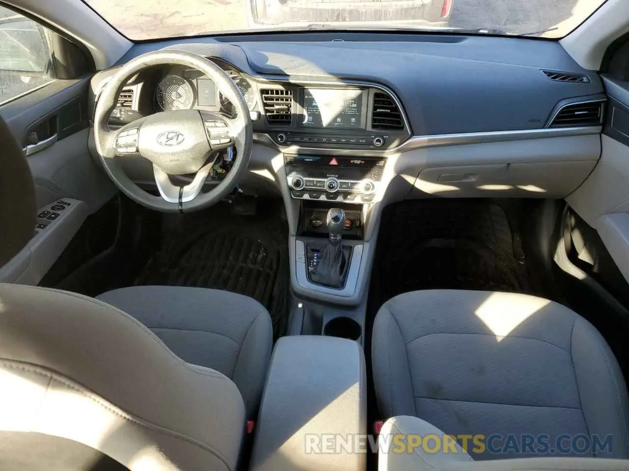 8 Photograph of a damaged car 5NPD84LF0LH540134 HYUNDAI ELANTRA 2020
