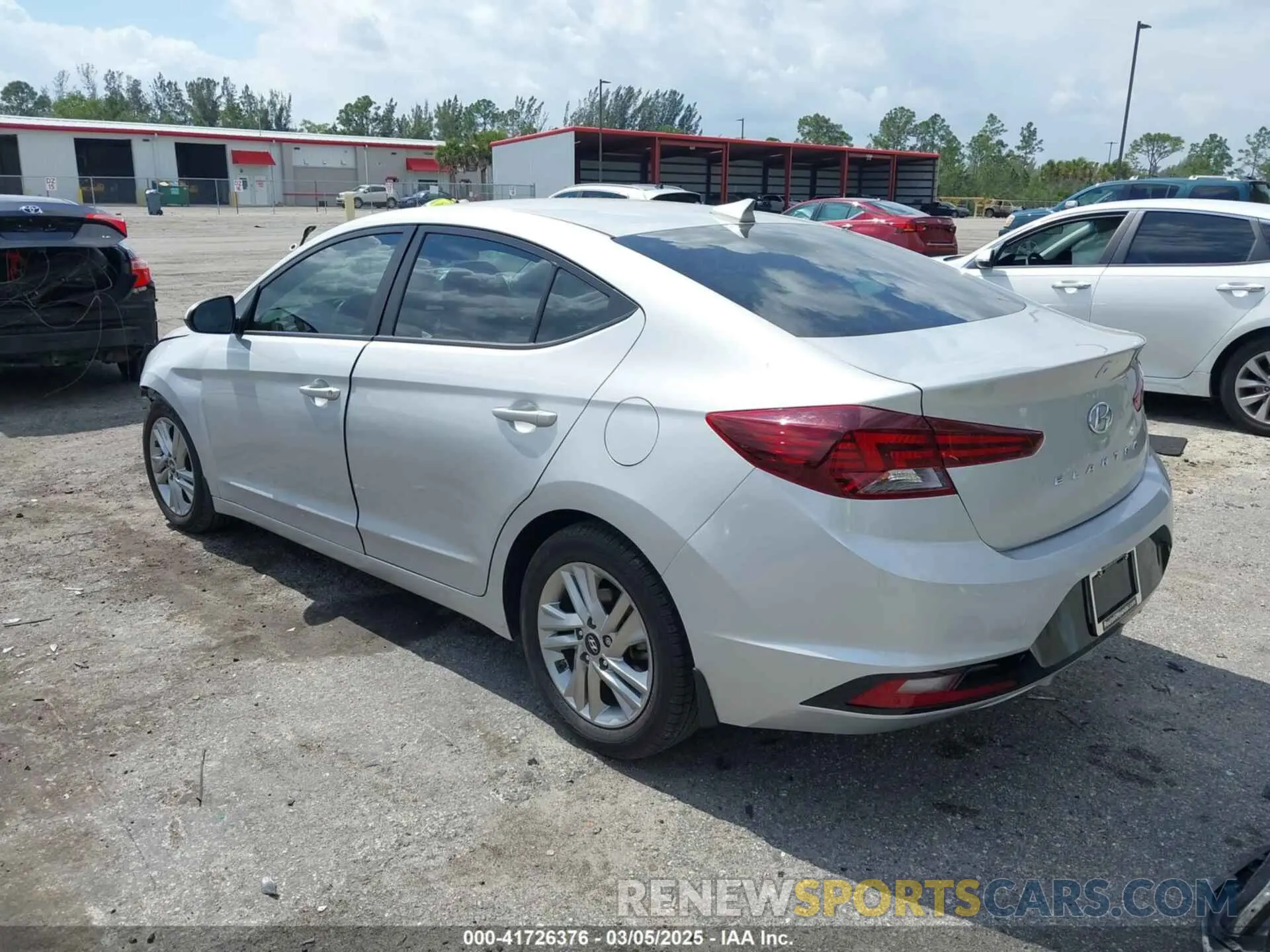 3 Photograph of a damaged car 5NPD84LF0LH540649 HYUNDAI ELANTRA 2020