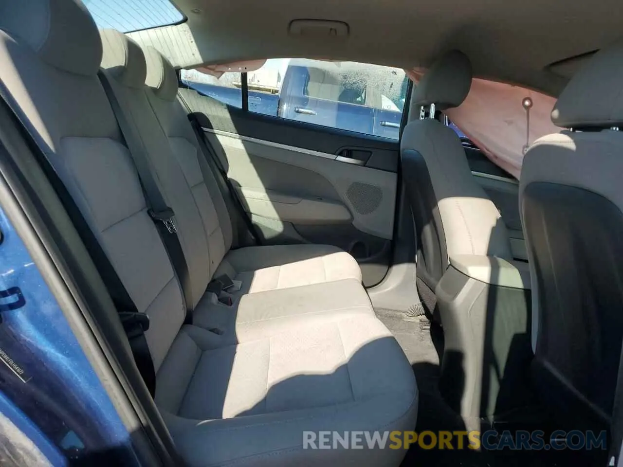 11 Photograph of a damaged car 5NPD84LF0LH541672 HYUNDAI ELANTRA 2020