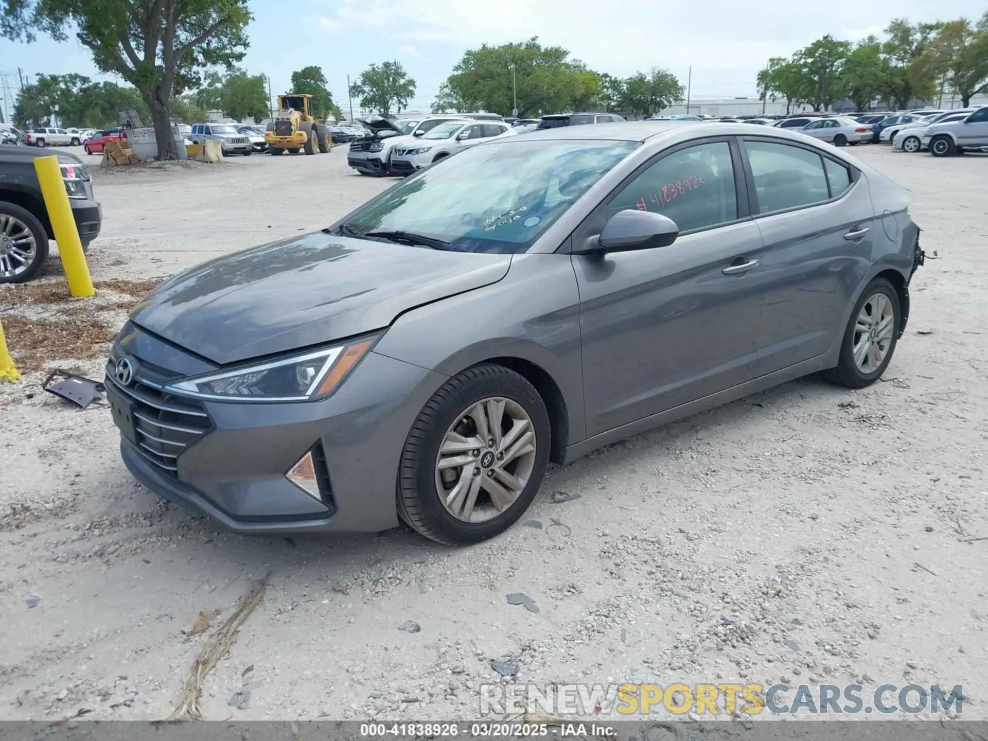 2 Photograph of a damaged car 5NPD84LF0LH544040 HYUNDAI ELANTRA 2020