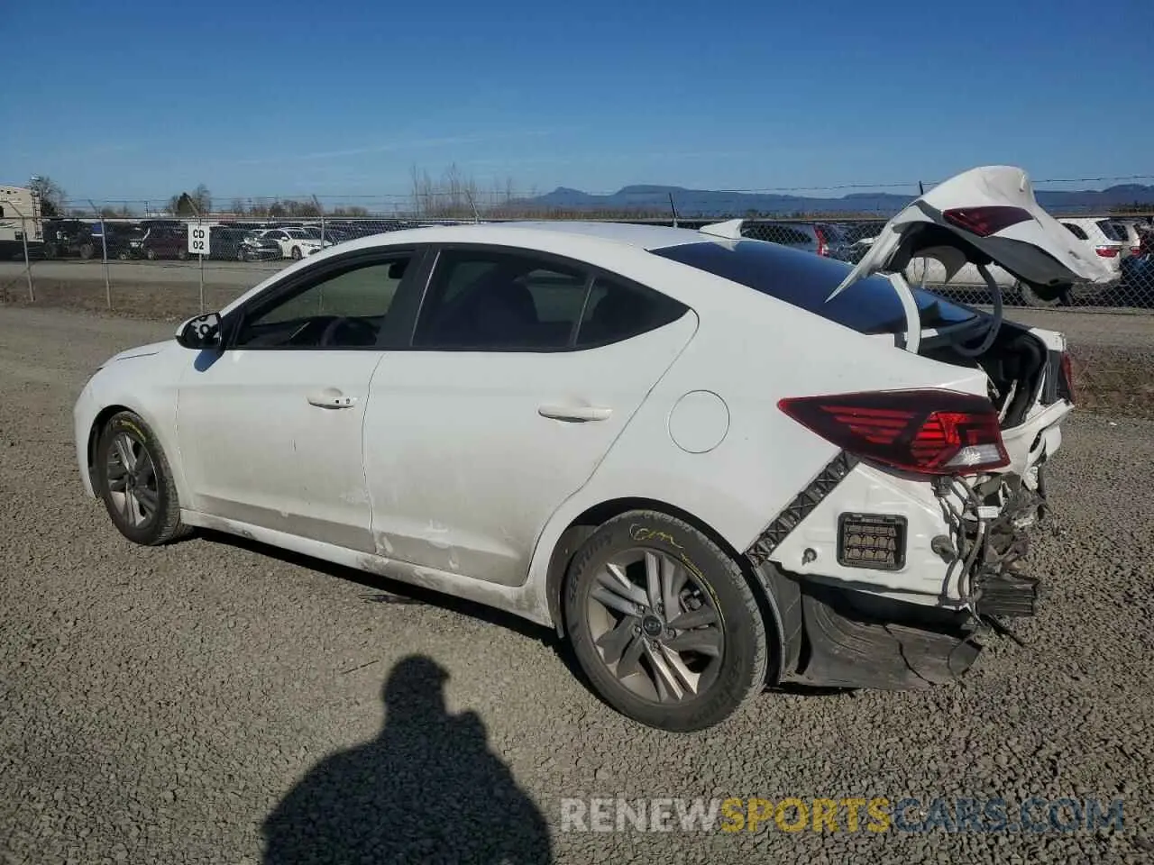 2 Photograph of a damaged car 5NPD84LF0LH547021 HYUNDAI ELANTRA 2020