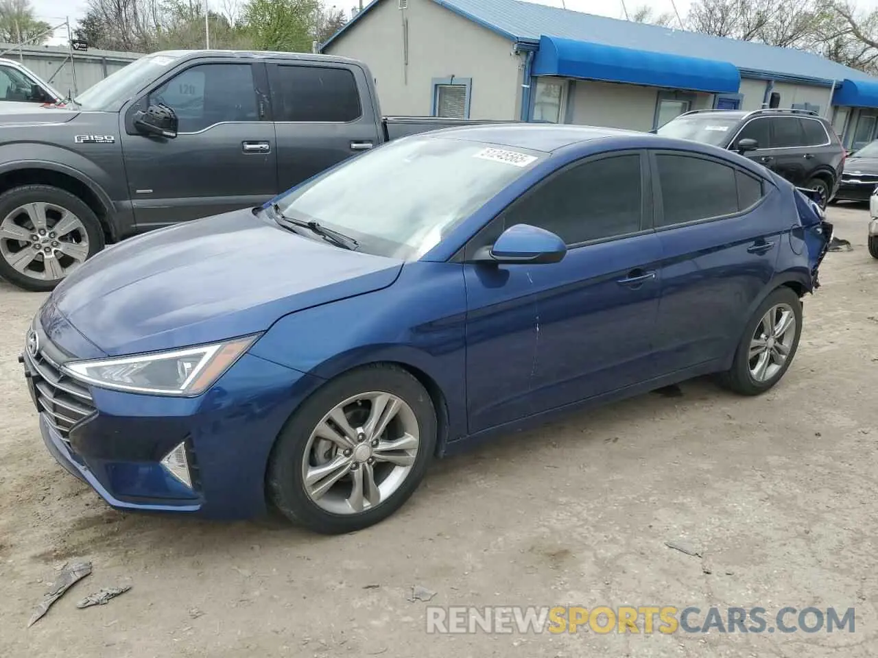 1 Photograph of a damaged car 5NPD84LF0LH553823 HYUNDAI ELANTRA 2020