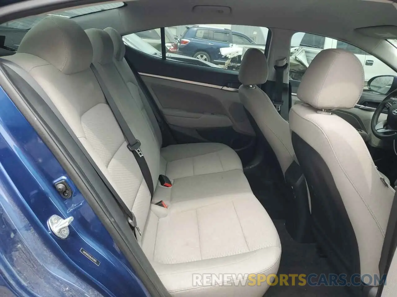 10 Photograph of a damaged car 5NPD84LF0LH553823 HYUNDAI ELANTRA 2020
