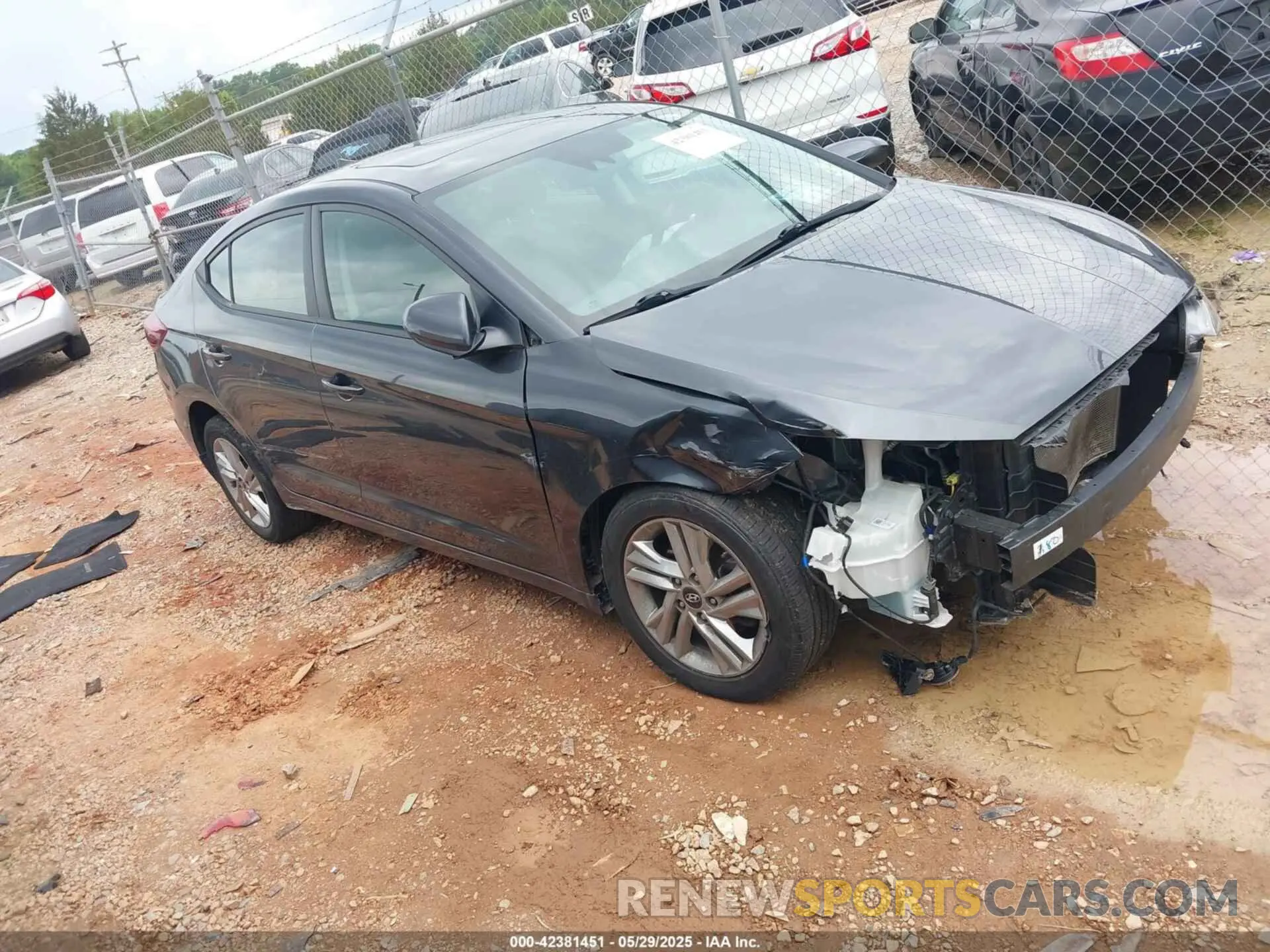 1 Photograph of a damaged car 5NPD84LF0LH557192 HYUNDAI ELANTRA 2020