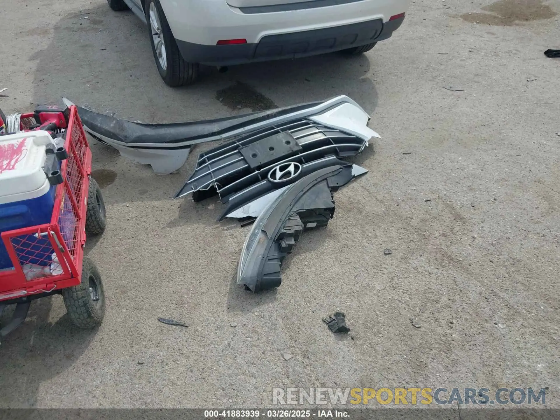 12 Photograph of a damaged car 5NPD84LF0LH559475 HYUNDAI ELANTRA 2020