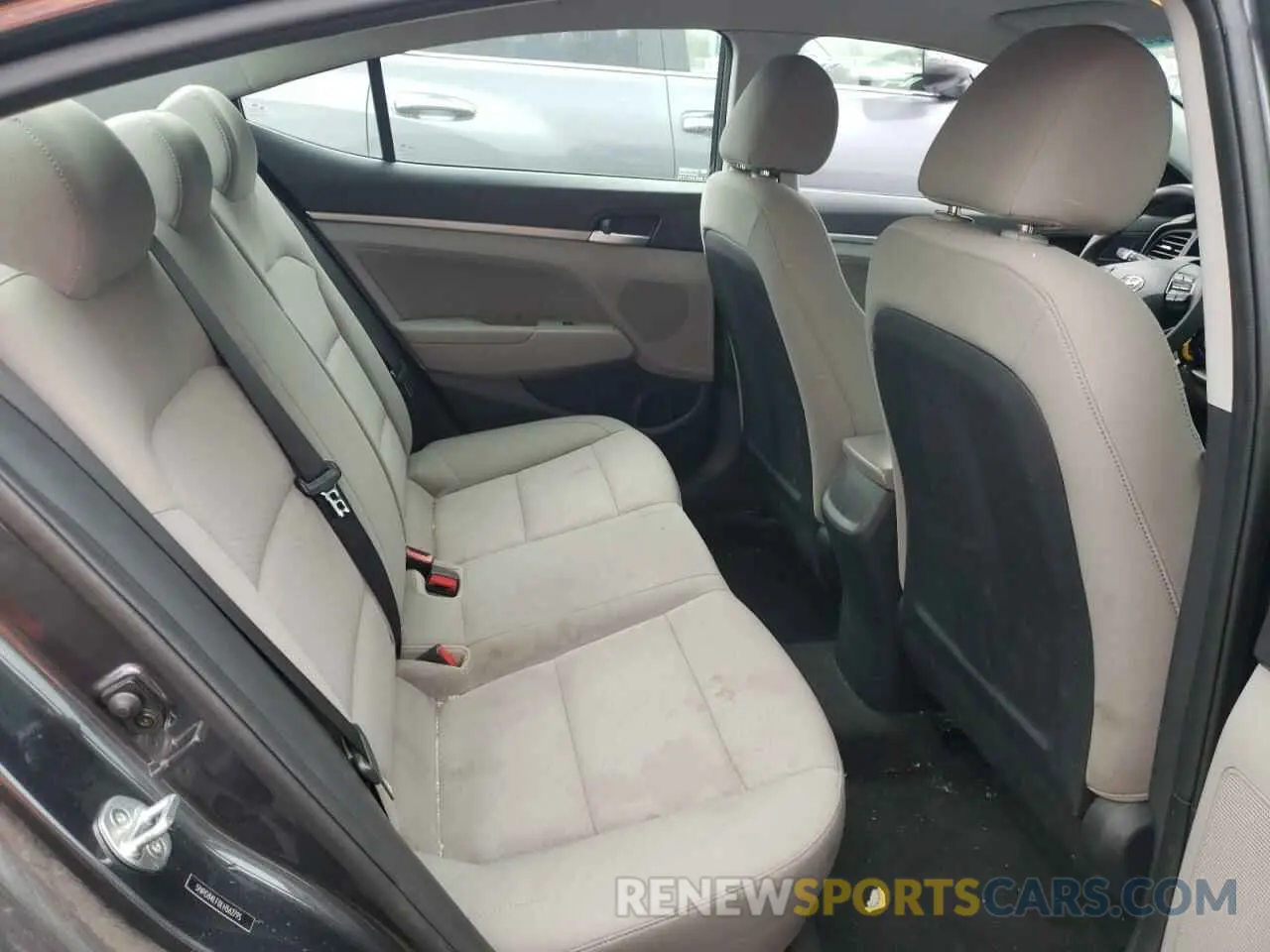 10 Photograph of a damaged car 5NPD84LF0LH562795 HYUNDAI ELANTRA 2020