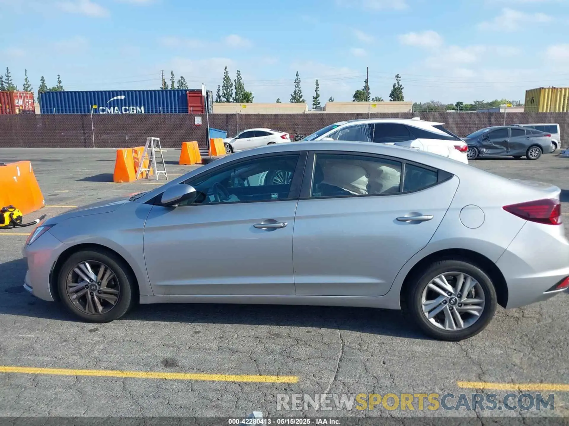 14 Photograph of a damaged car 5NPD84LF0LH562957 HYUNDAI ELANTRA 2020