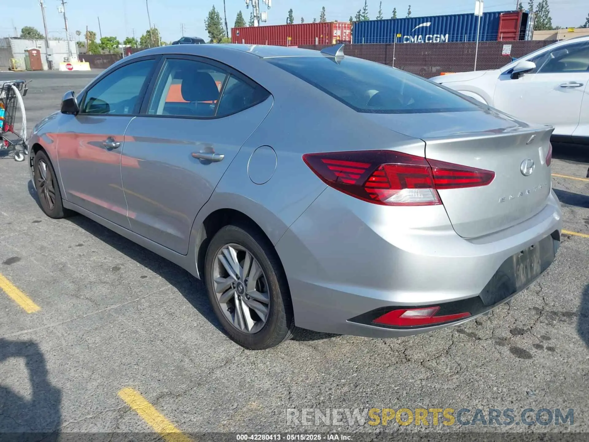 3 Photograph of a damaged car 5NPD84LF0LH562957 HYUNDAI ELANTRA 2020