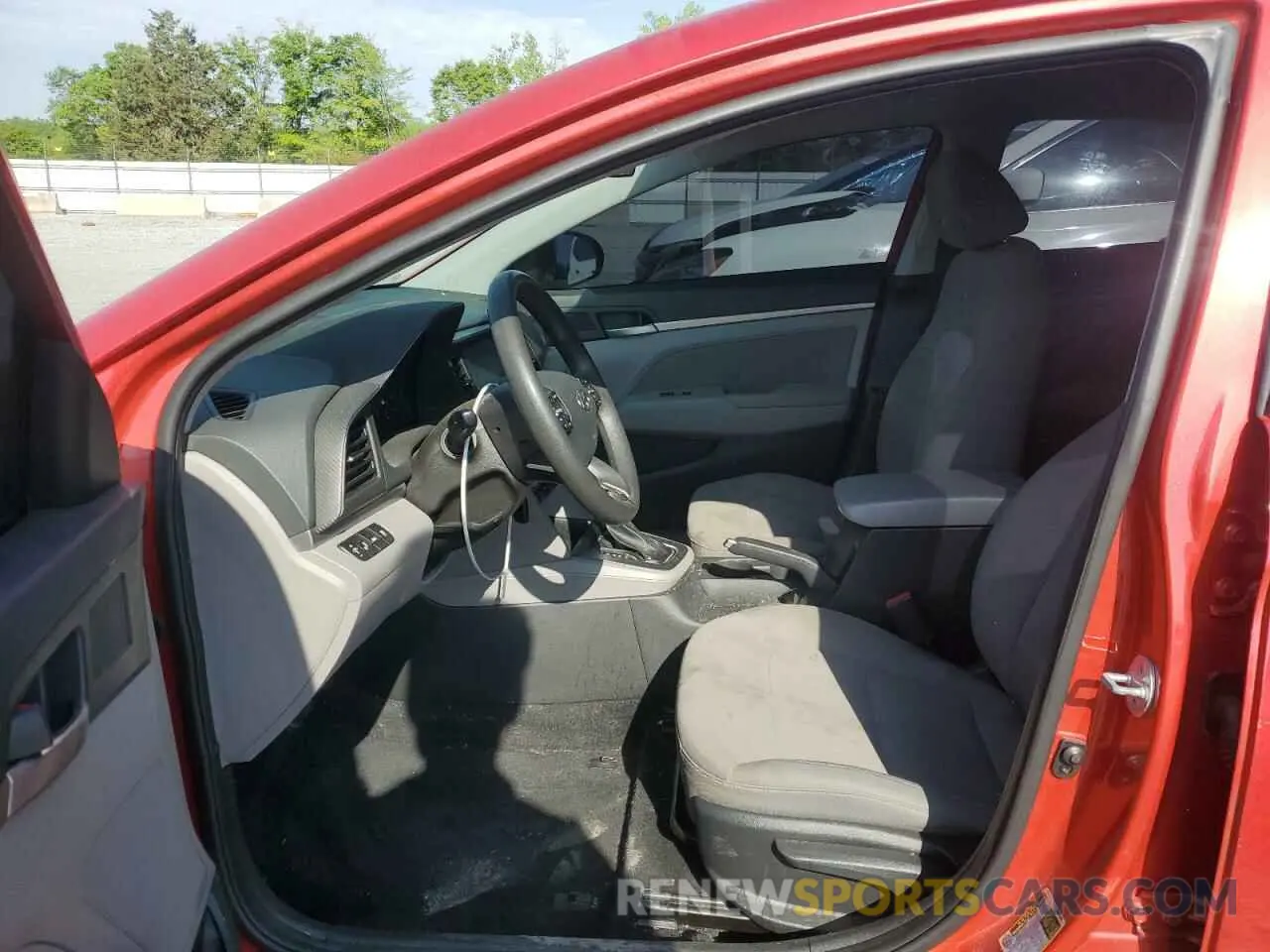 7 Photograph of a damaged car 5NPD84LF0LH566197 HYUNDAI ELANTRA 2020
