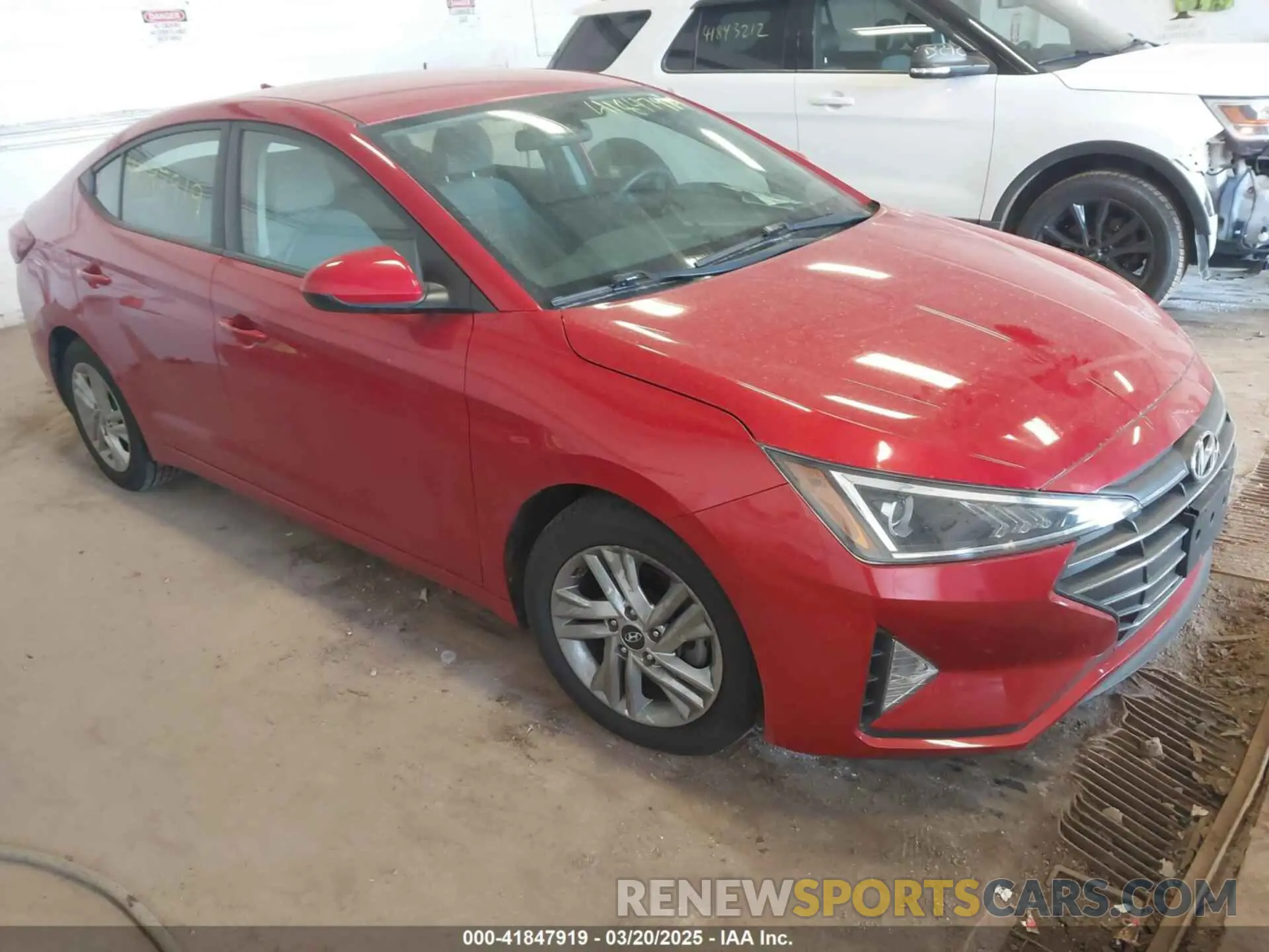1 Photograph of a damaged car 5NPD84LF0LH569424 HYUNDAI ELANTRA 2020