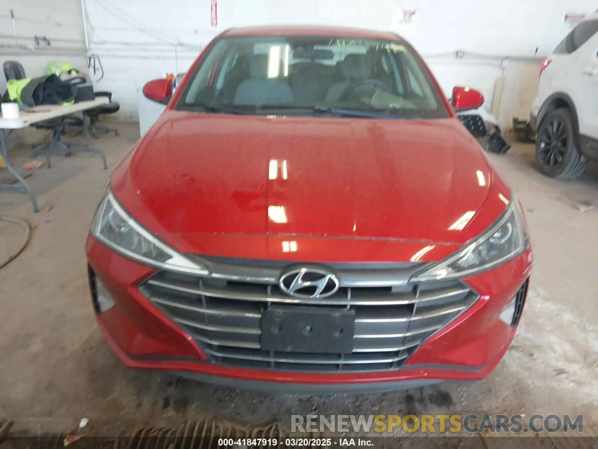 12 Photograph of a damaged car 5NPD84LF0LH569424 HYUNDAI ELANTRA 2020