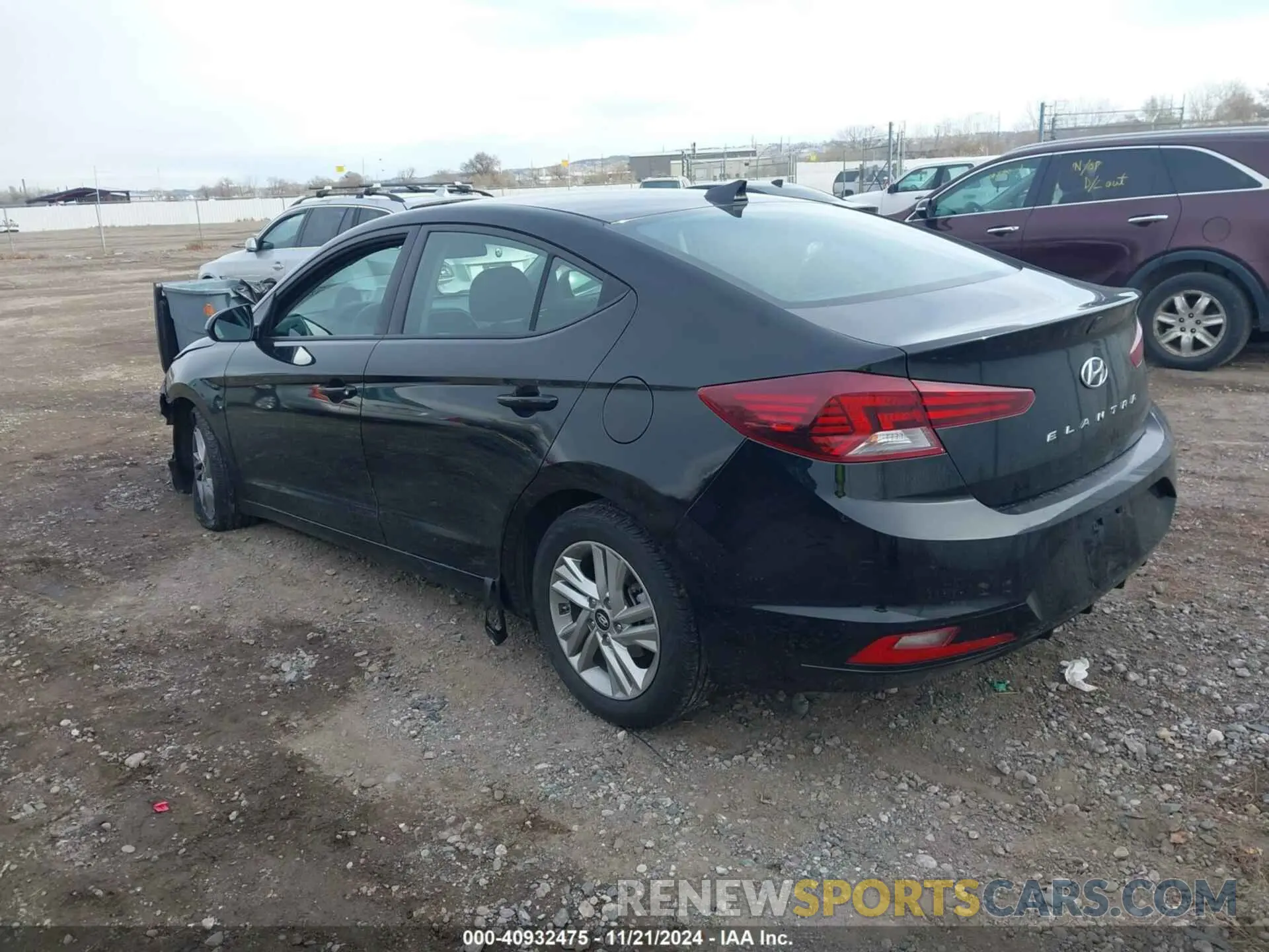 3 Photograph of a damaged car 5NPD84LF0LH570055 HYUNDAI ELANTRA 2020