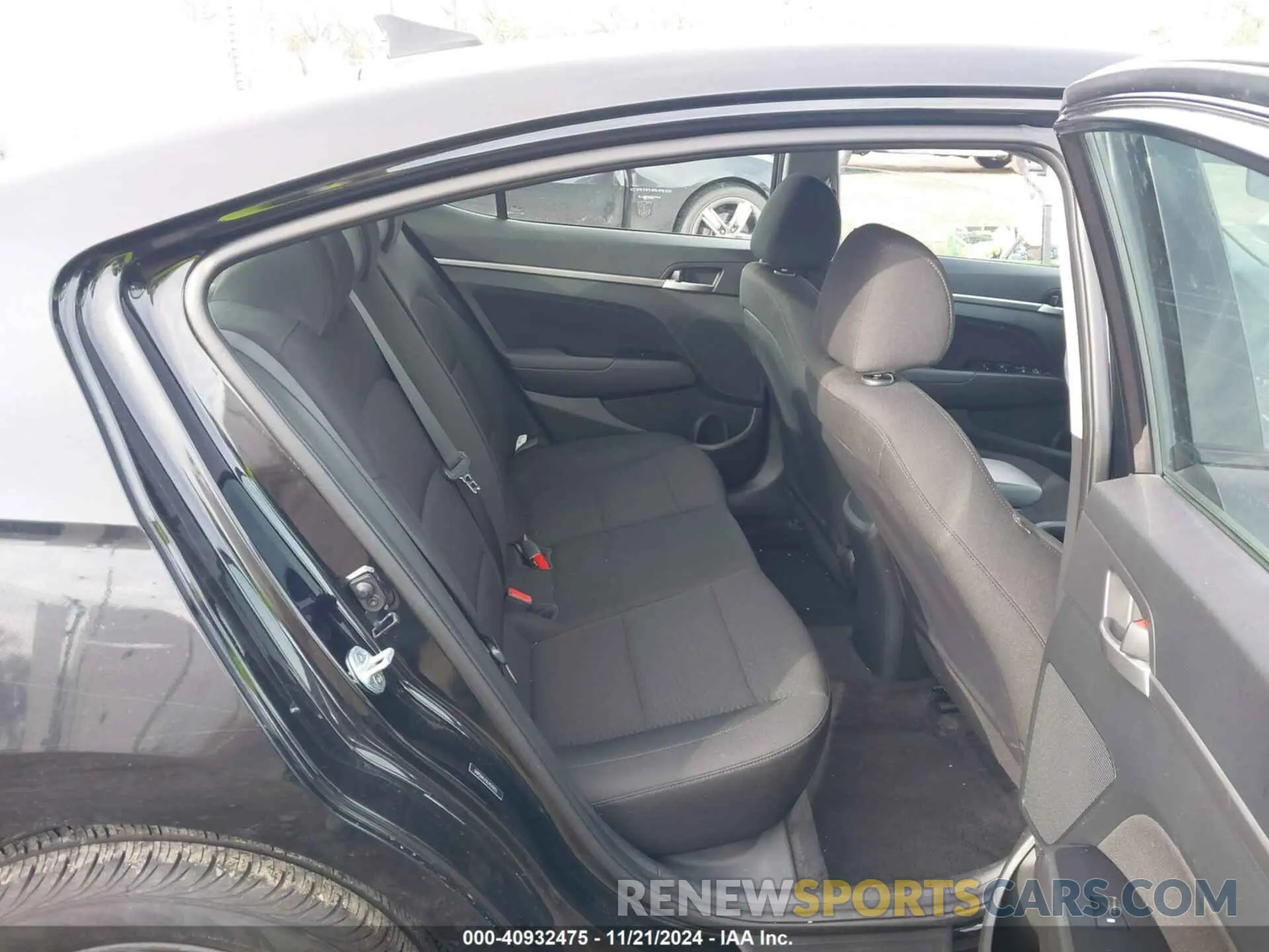 8 Photograph of a damaged car 5NPD84LF0LH570055 HYUNDAI ELANTRA 2020