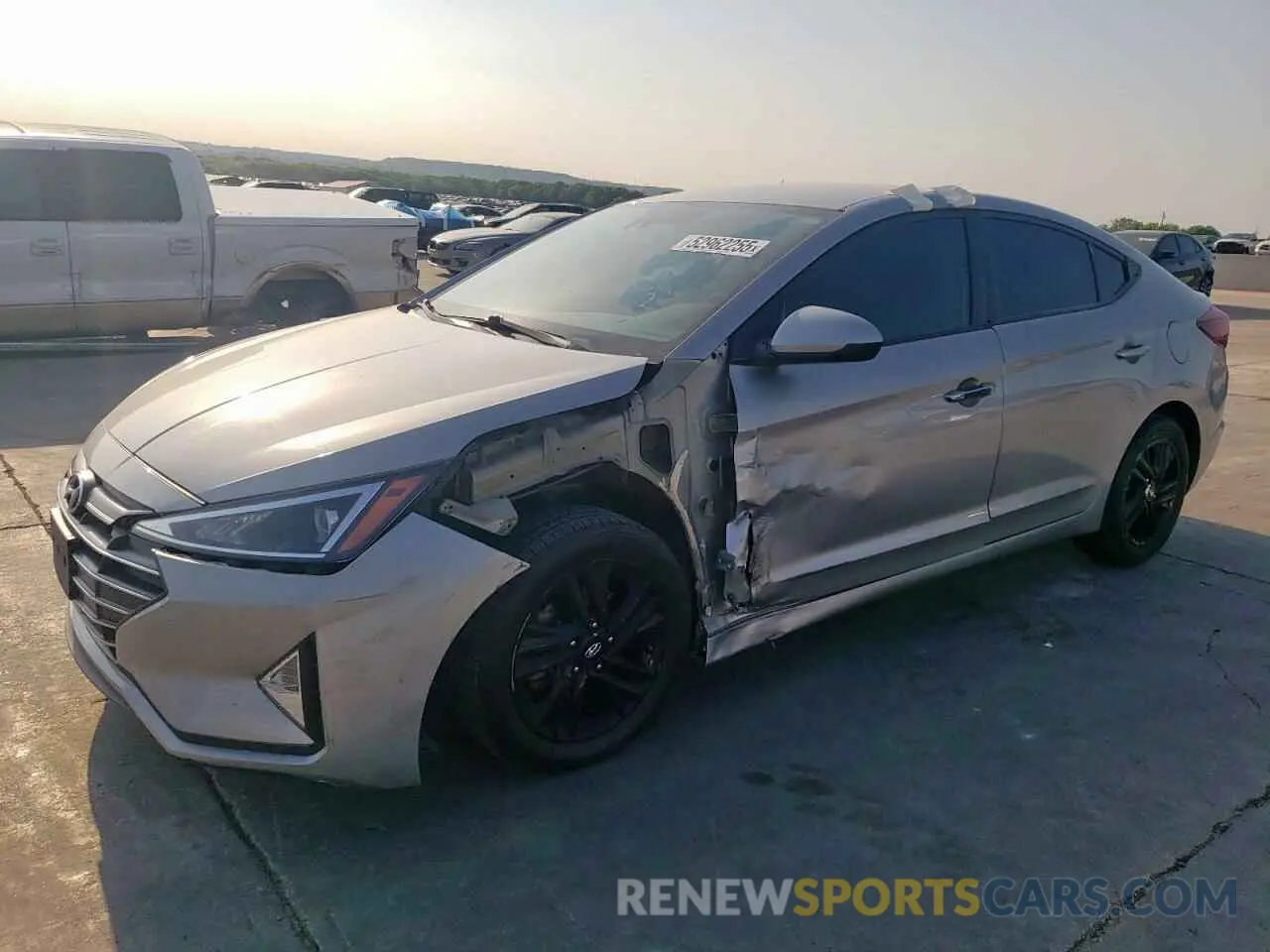 1 Photograph of a damaged car 5NPD84LF0LH572162 HYUNDAI ELANTRA 2020