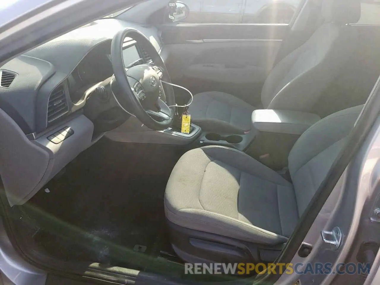 7 Photograph of a damaged car 5NPD84LF0LH572162 HYUNDAI ELANTRA 2020