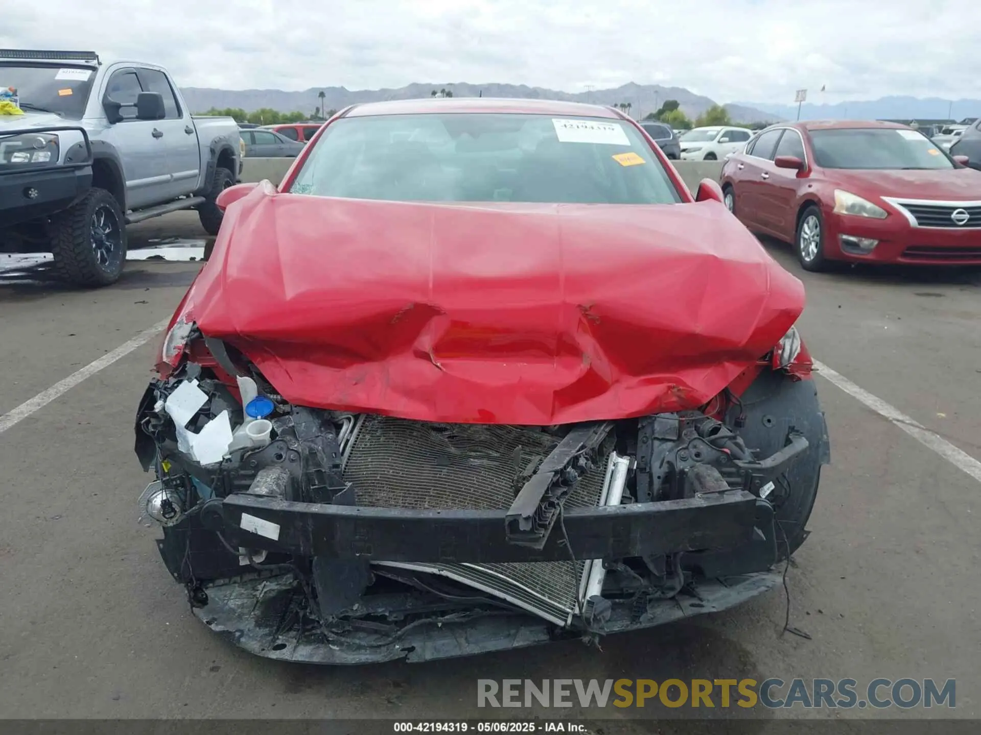 13 Photograph of a damaged car 5NPD84LF0LH577975 HYUNDAI ELANTRA 2020