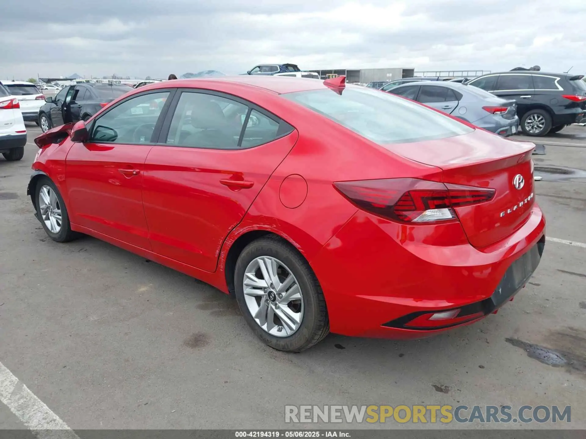 3 Photograph of a damaged car 5NPD84LF0LH577975 HYUNDAI ELANTRA 2020