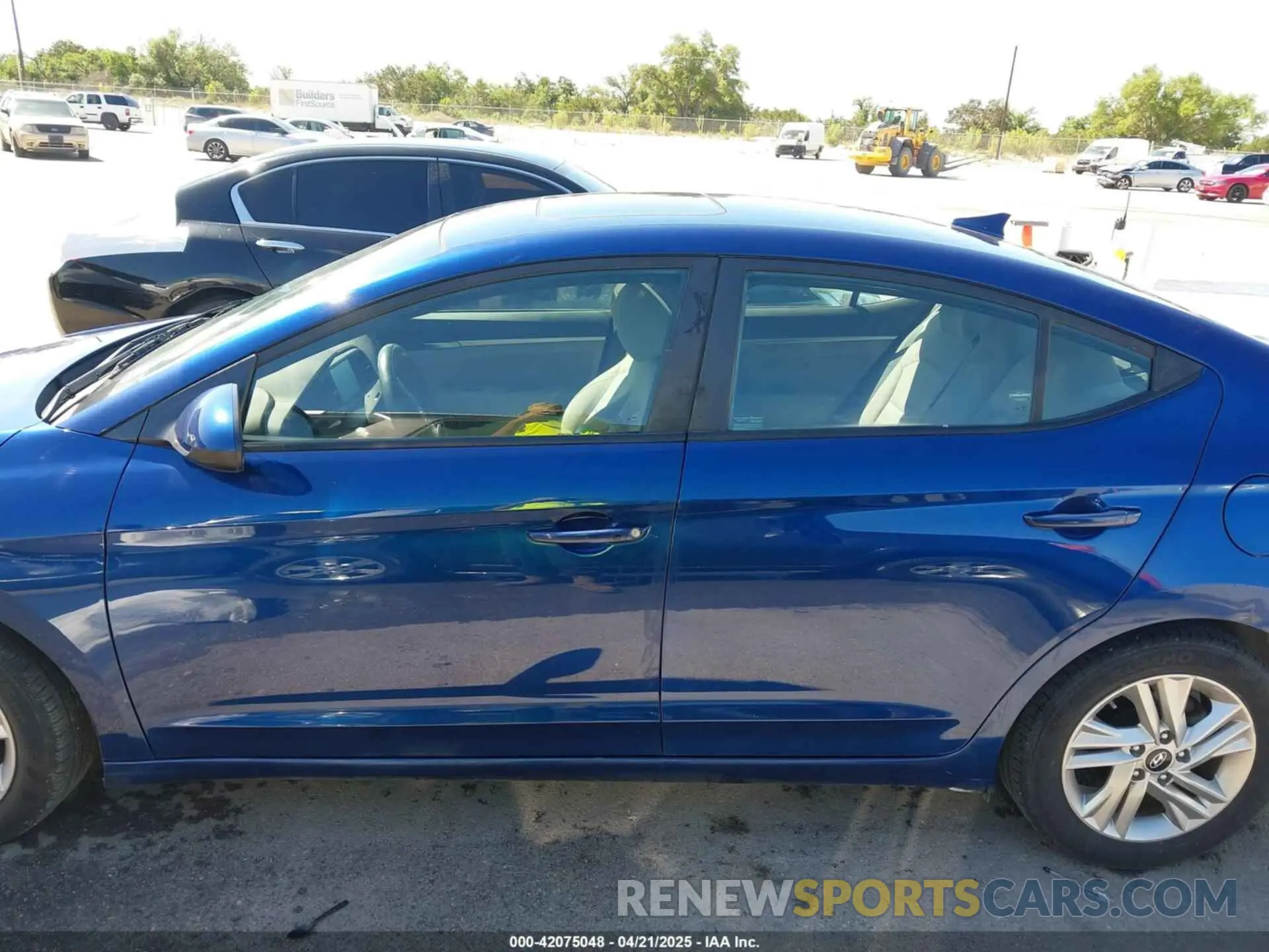 14 Photograph of a damaged car 5NPD84LF0LH586904 HYUNDAI ELANTRA 2020