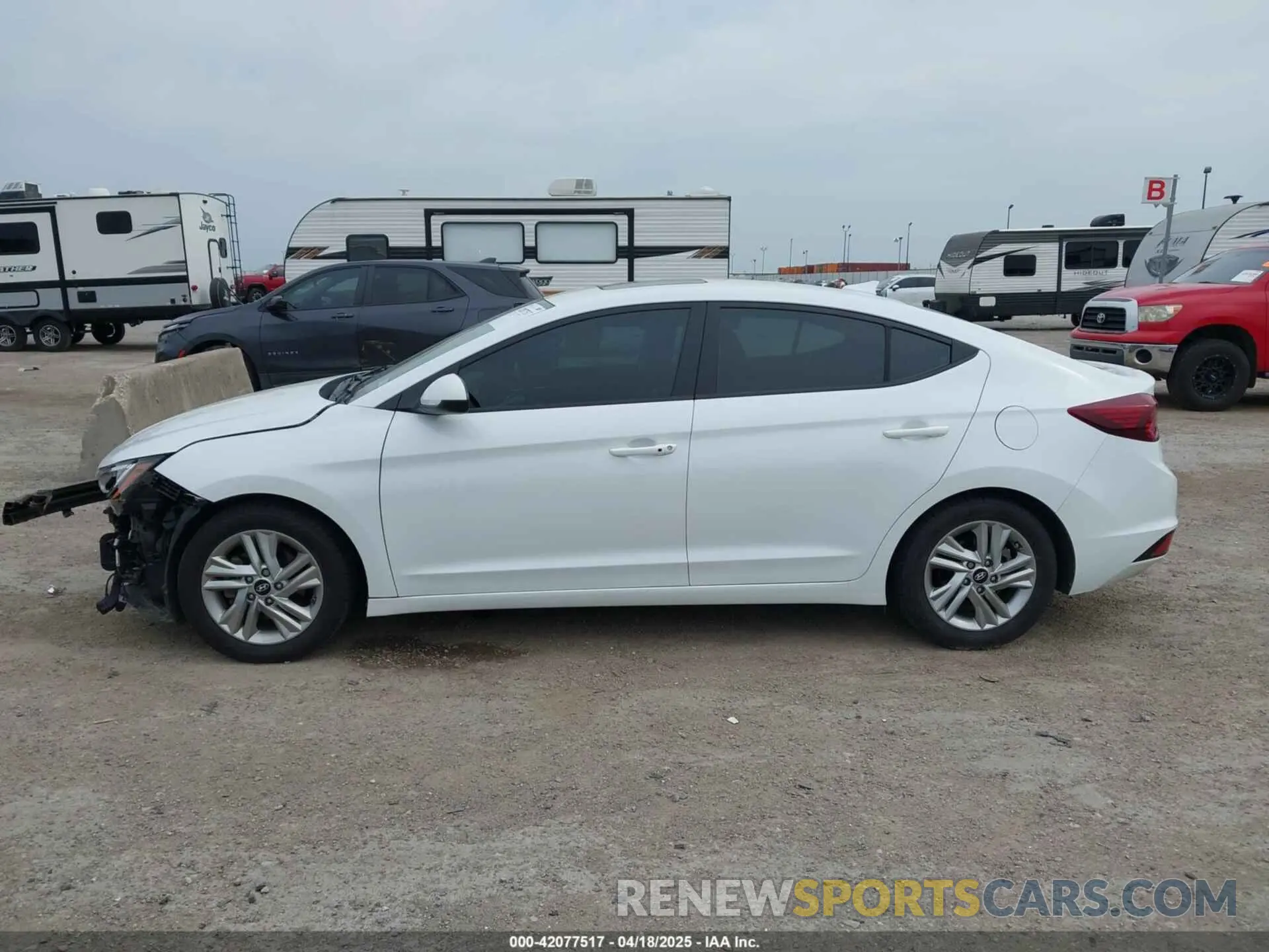 14 Photograph of a damaged car 5NPD84LF0LH603121 HYUNDAI ELANTRA 2020