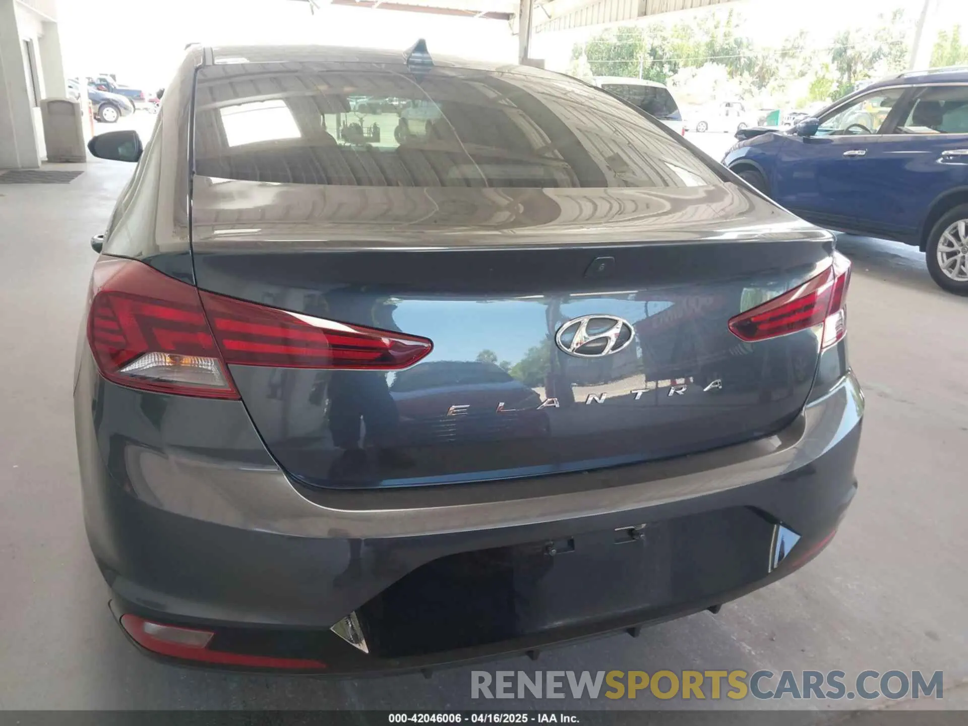 16 Photograph of a damaged car 5NPD84LF0LH604124 HYUNDAI ELANTRA 2020