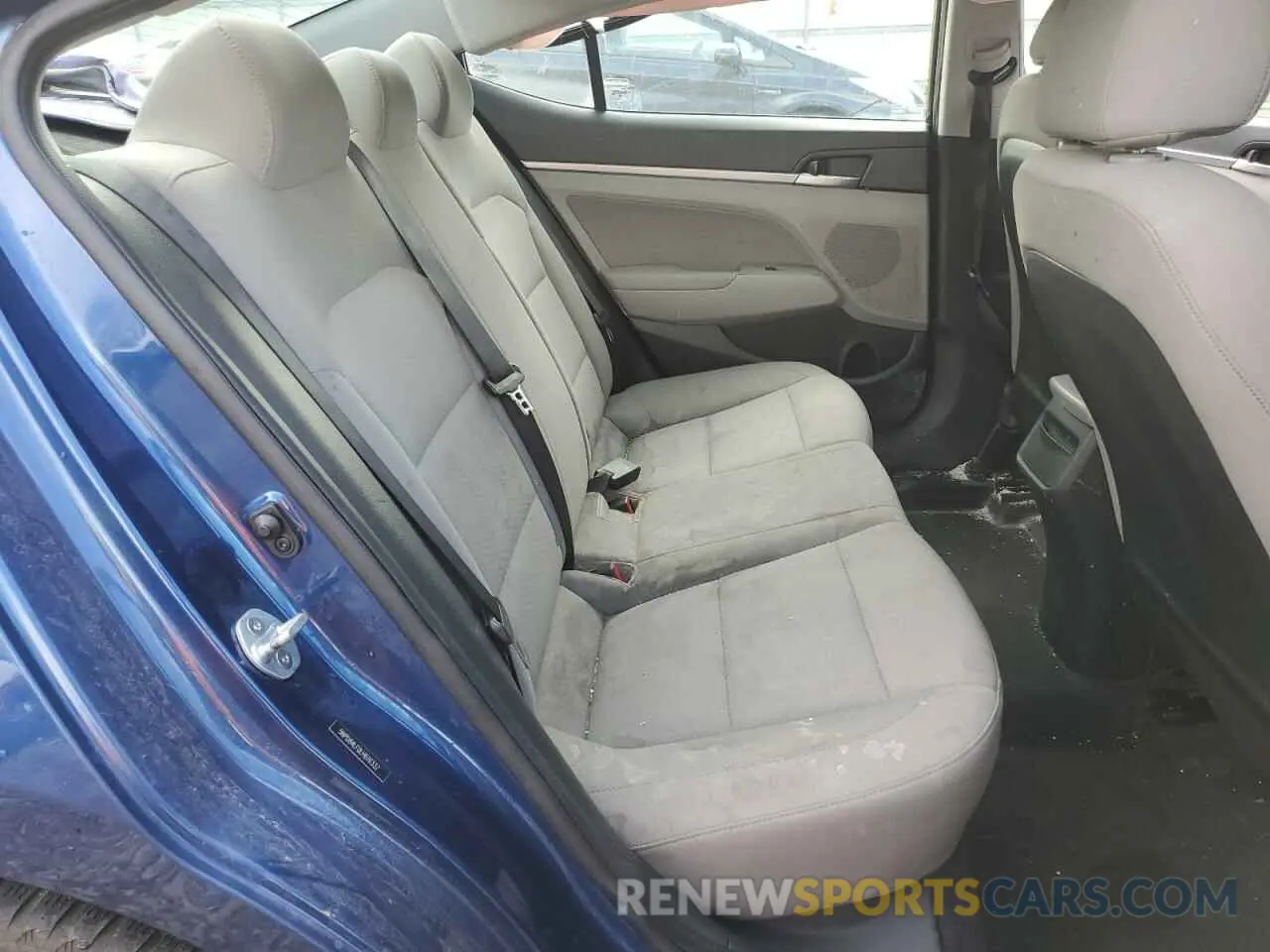 10 Photograph of a damaged car 5NPD84LF0LH616337 HYUNDAI ELANTRA 2020