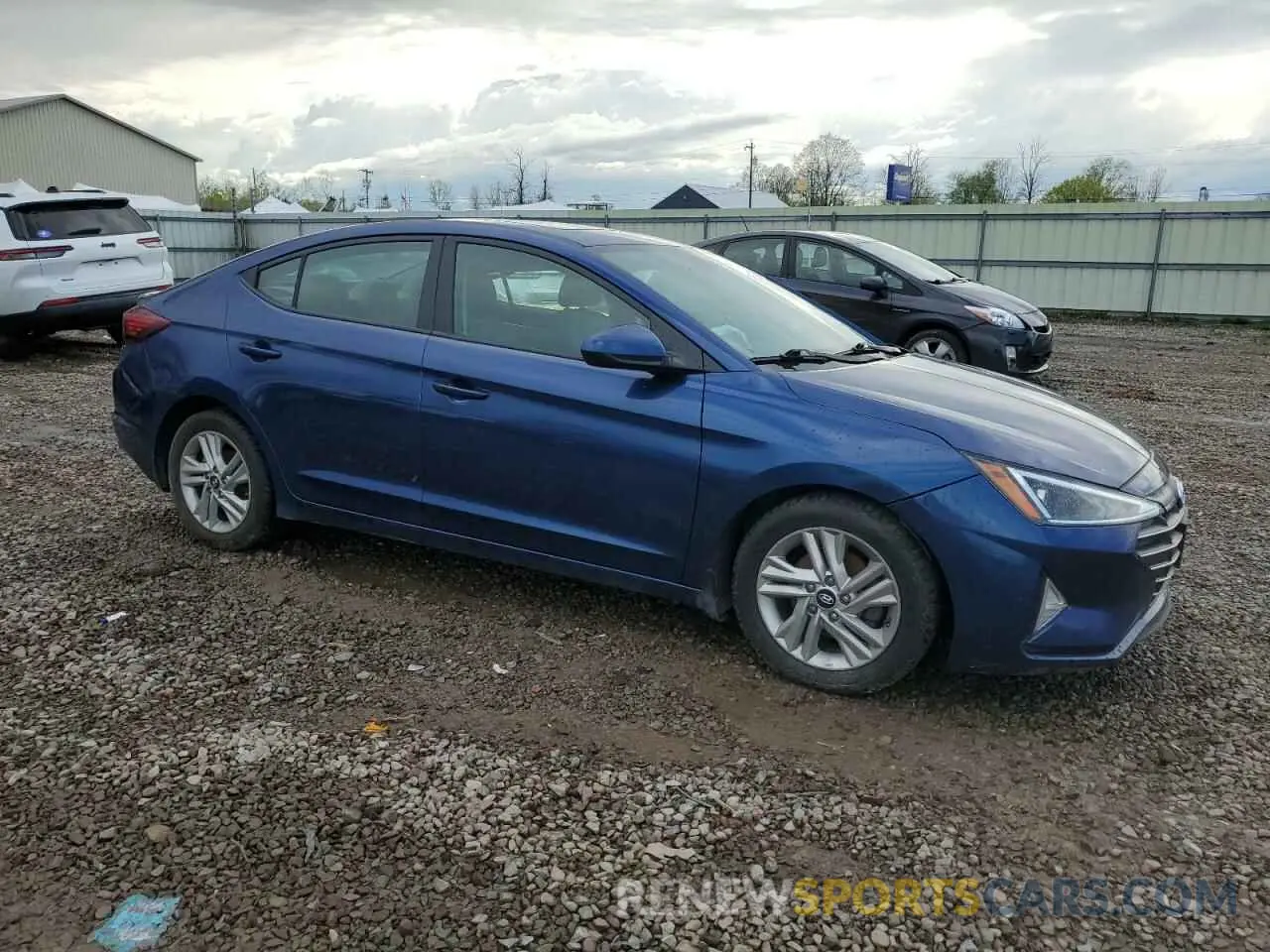 4 Photograph of a damaged car 5NPD84LF0LH616337 HYUNDAI ELANTRA 2020