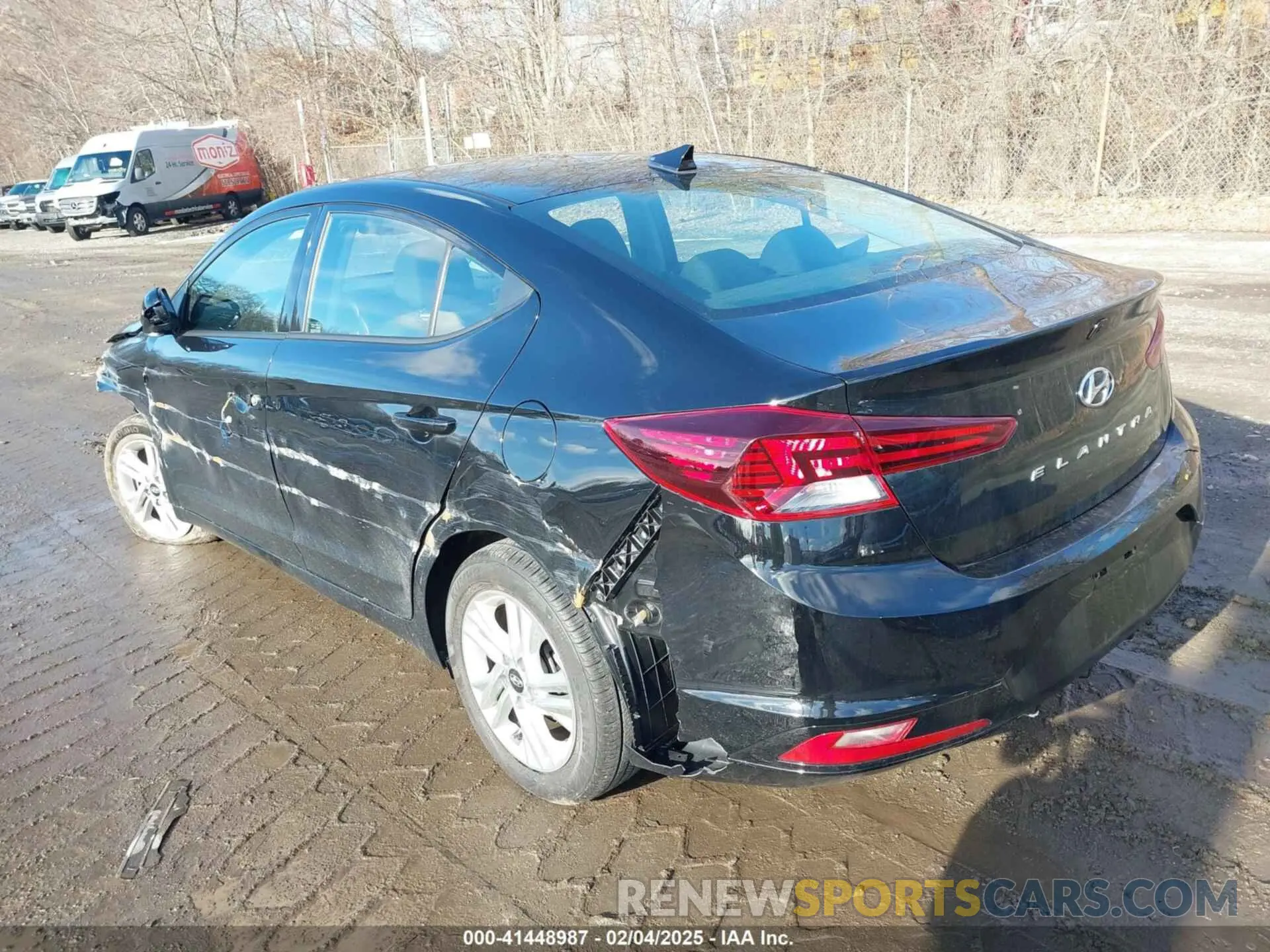 3 Photograph of a damaged car 5NPD84LF0LH627239 HYUNDAI ELANTRA 2020