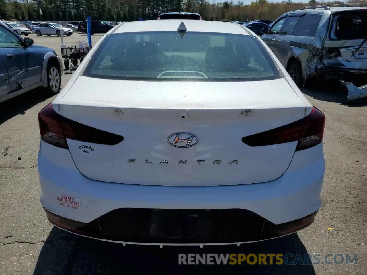 6 Photograph of a damaged car 5NPD84LF0LH632330 HYUNDAI ELANTRA 2020