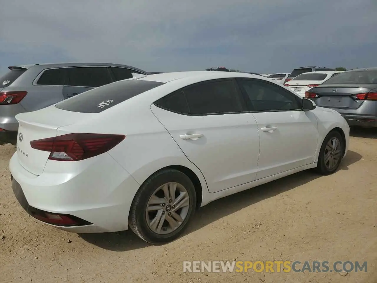 3 Photograph of a damaged car 5NPD84LF1LH503576 HYUNDAI ELANTRA 2020