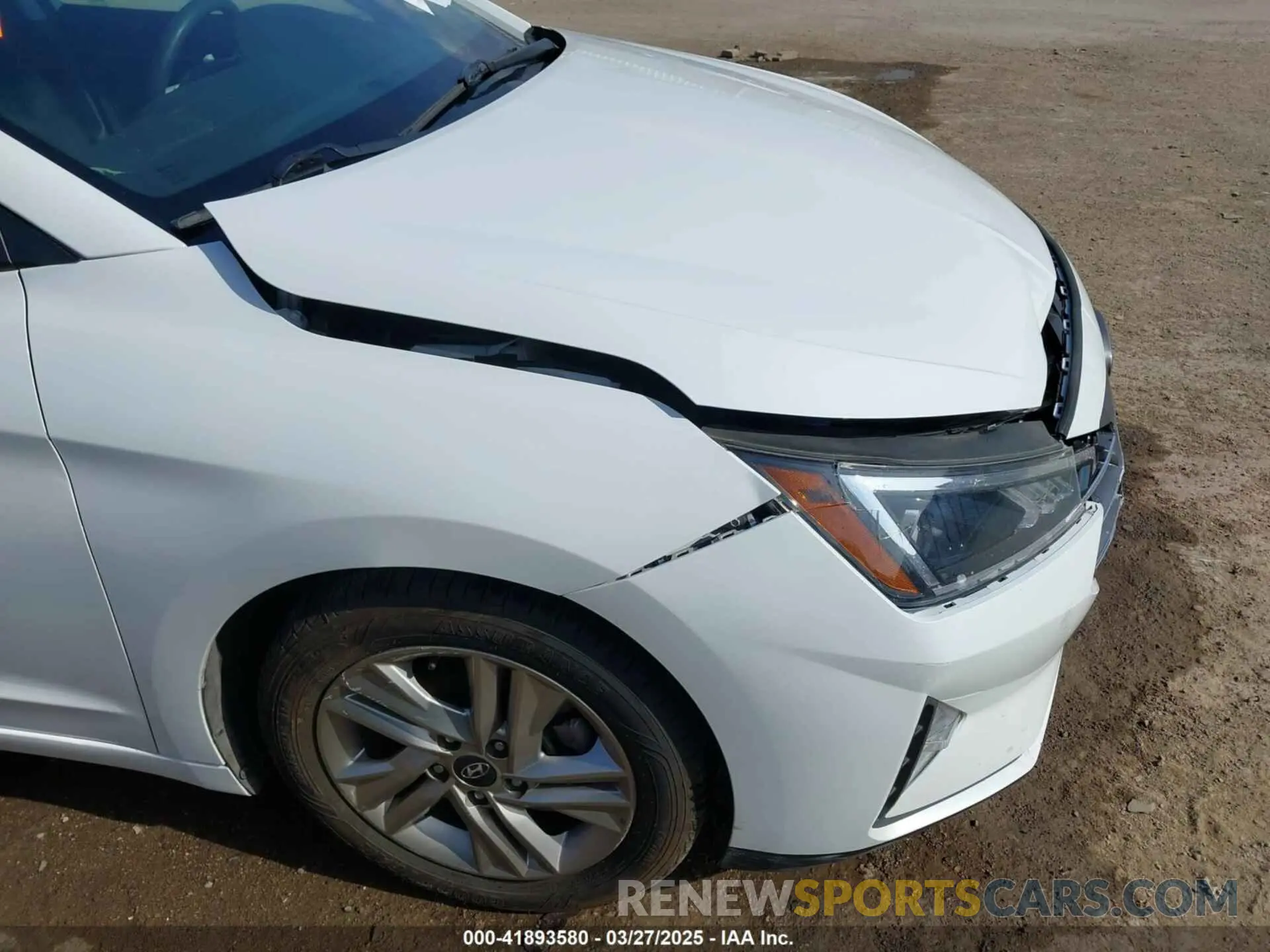 6 Photograph of a damaged car 5NPD84LF1LH504100 HYUNDAI ELANTRA 2020