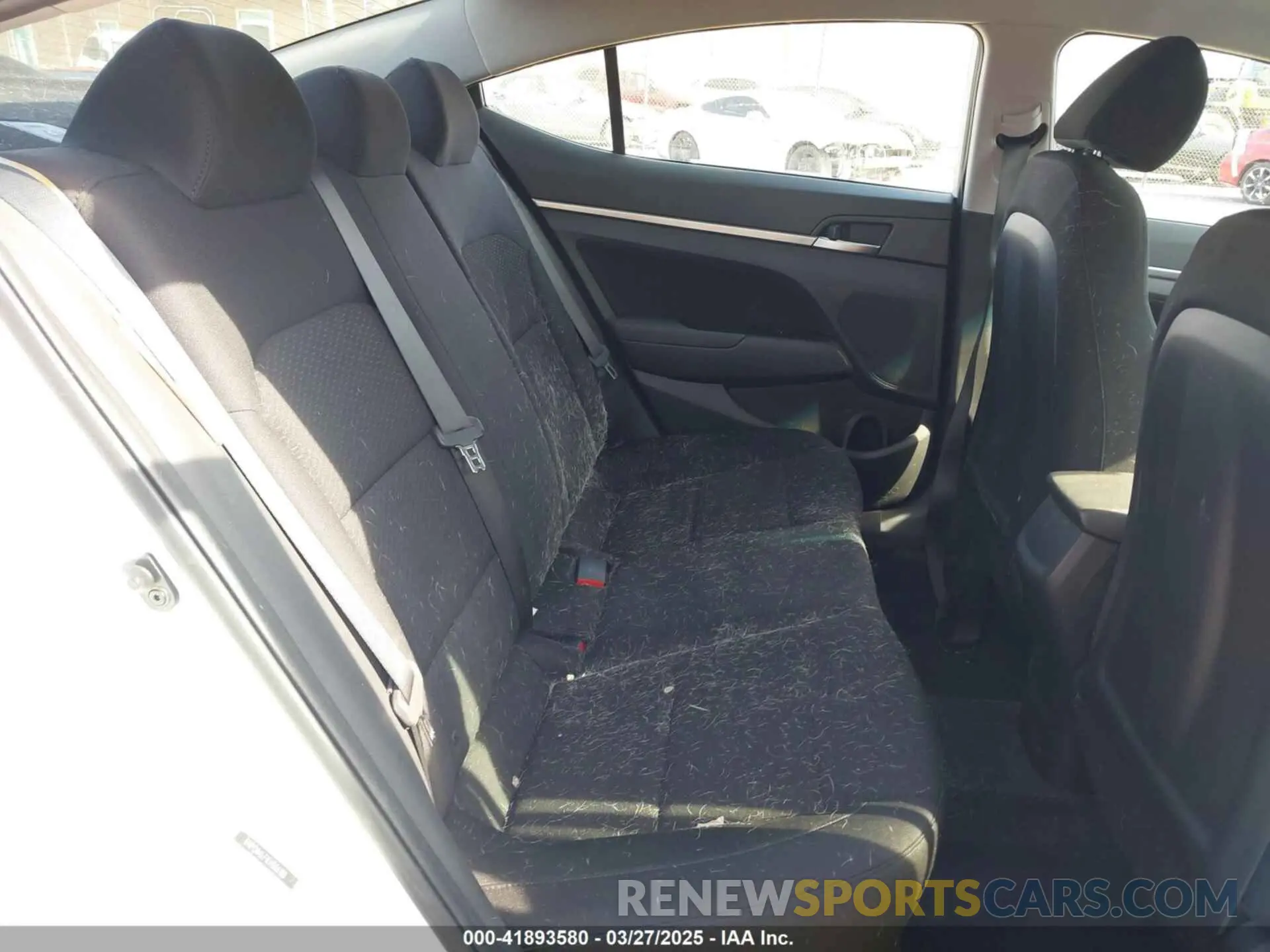 8 Photograph of a damaged car 5NPD84LF1LH504100 HYUNDAI ELANTRA 2020