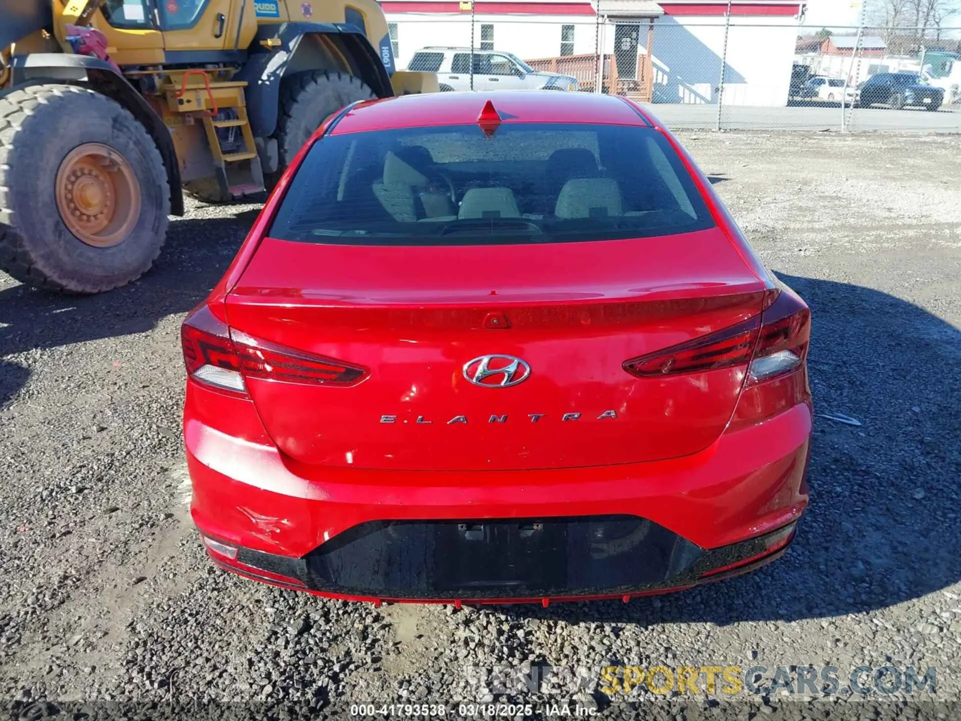17 Photograph of a damaged car 5NPD84LF1LH505585 HYUNDAI ELANTRA 2020