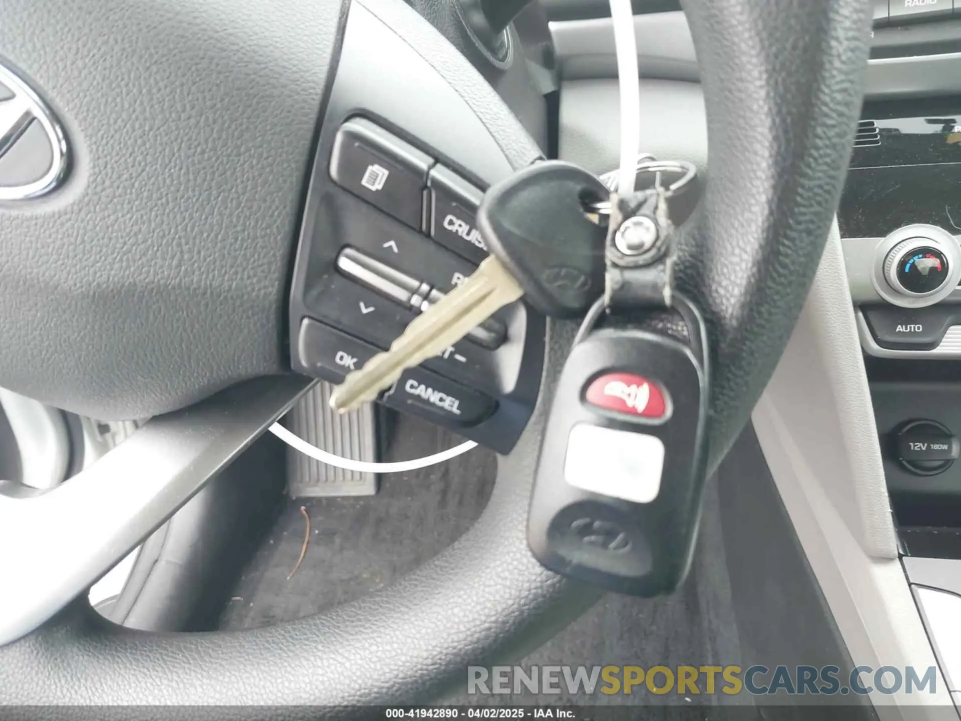 11 Photograph of a damaged car 5NPD84LF1LH509734 HYUNDAI ELANTRA 2020