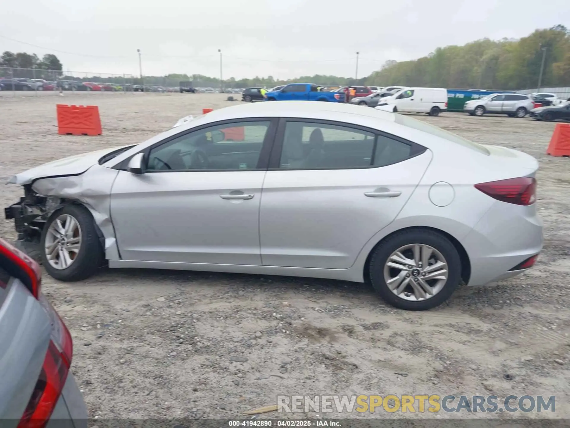 15 Photograph of a damaged car 5NPD84LF1LH509734 HYUNDAI ELANTRA 2020