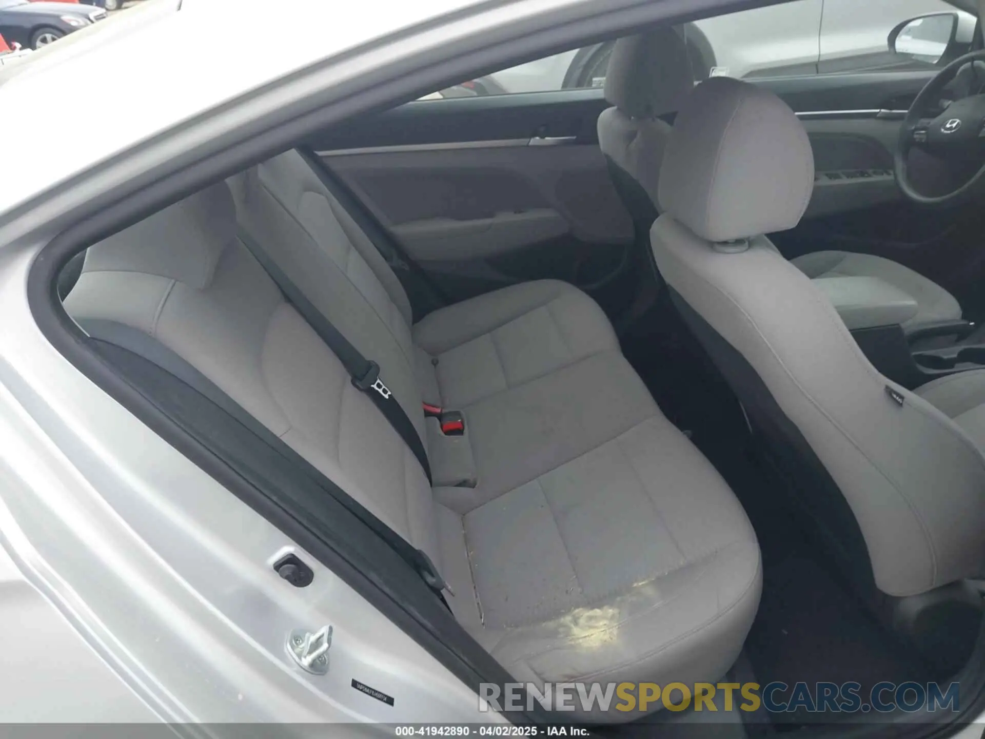 8 Photograph of a damaged car 5NPD84LF1LH509734 HYUNDAI ELANTRA 2020