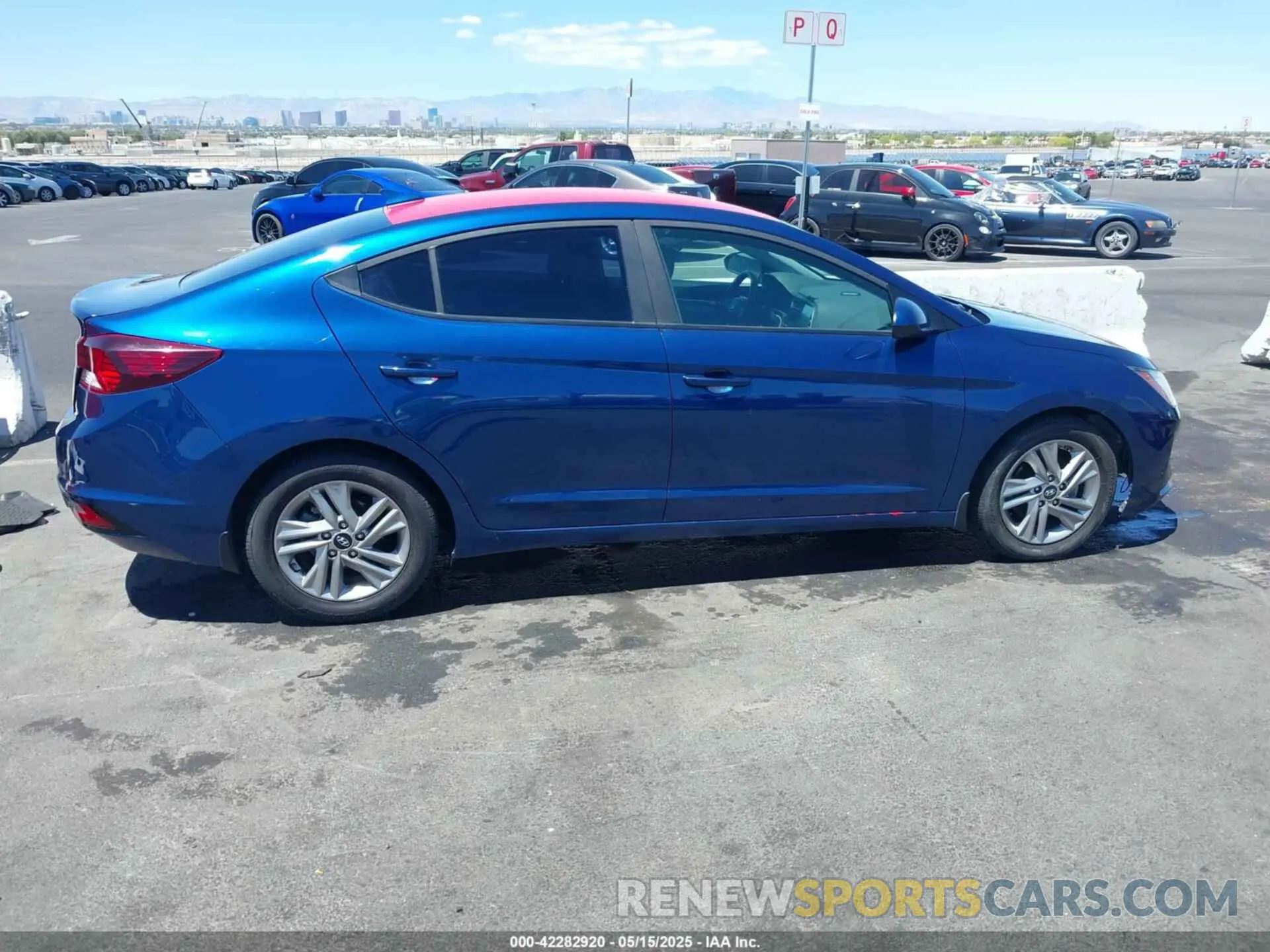 16 Photograph of a damaged car 5NPD84LF1LH511144 HYUNDAI ELANTRA 2020