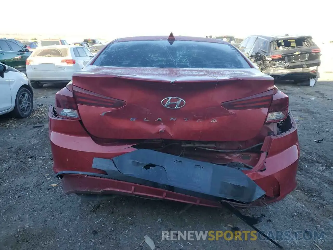 6 Photograph of a damaged car 5NPD84LF1LH511726 HYUNDAI ELANTRA 2020